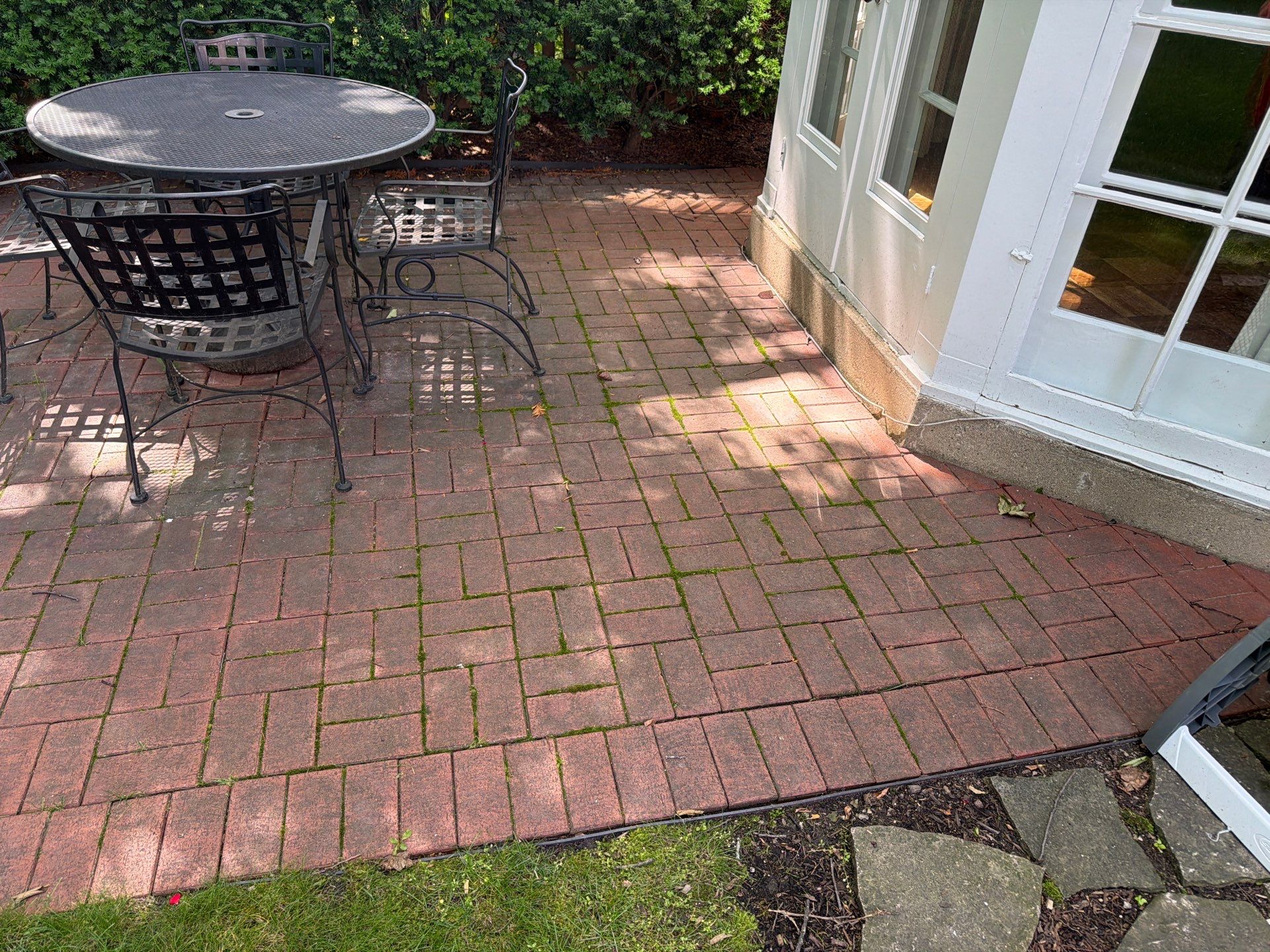 Brick Paver cleaning, sanding, seal by Northern Power Washing LLC.