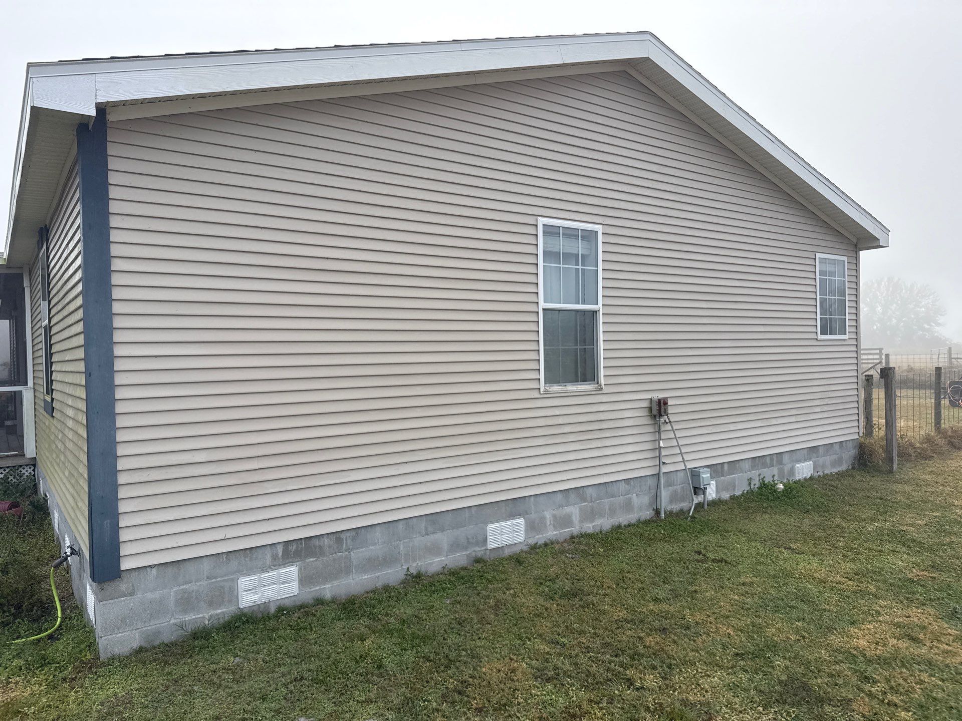 House Wash & Porch Cleaning in Homestead Property, Parrish, FL | Sunshine AquaWash by Sunshine AquaWash