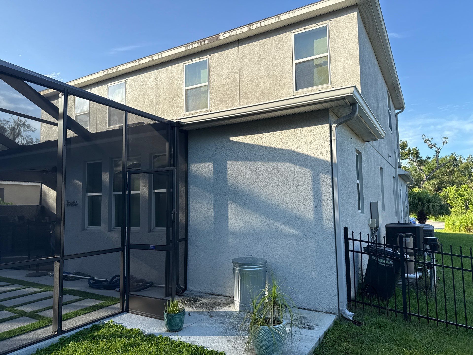 HOA-Required House Wash & Concrete Cleaning – Old Mill Preserve, Palmetto, FL by Sunshine AquaWash