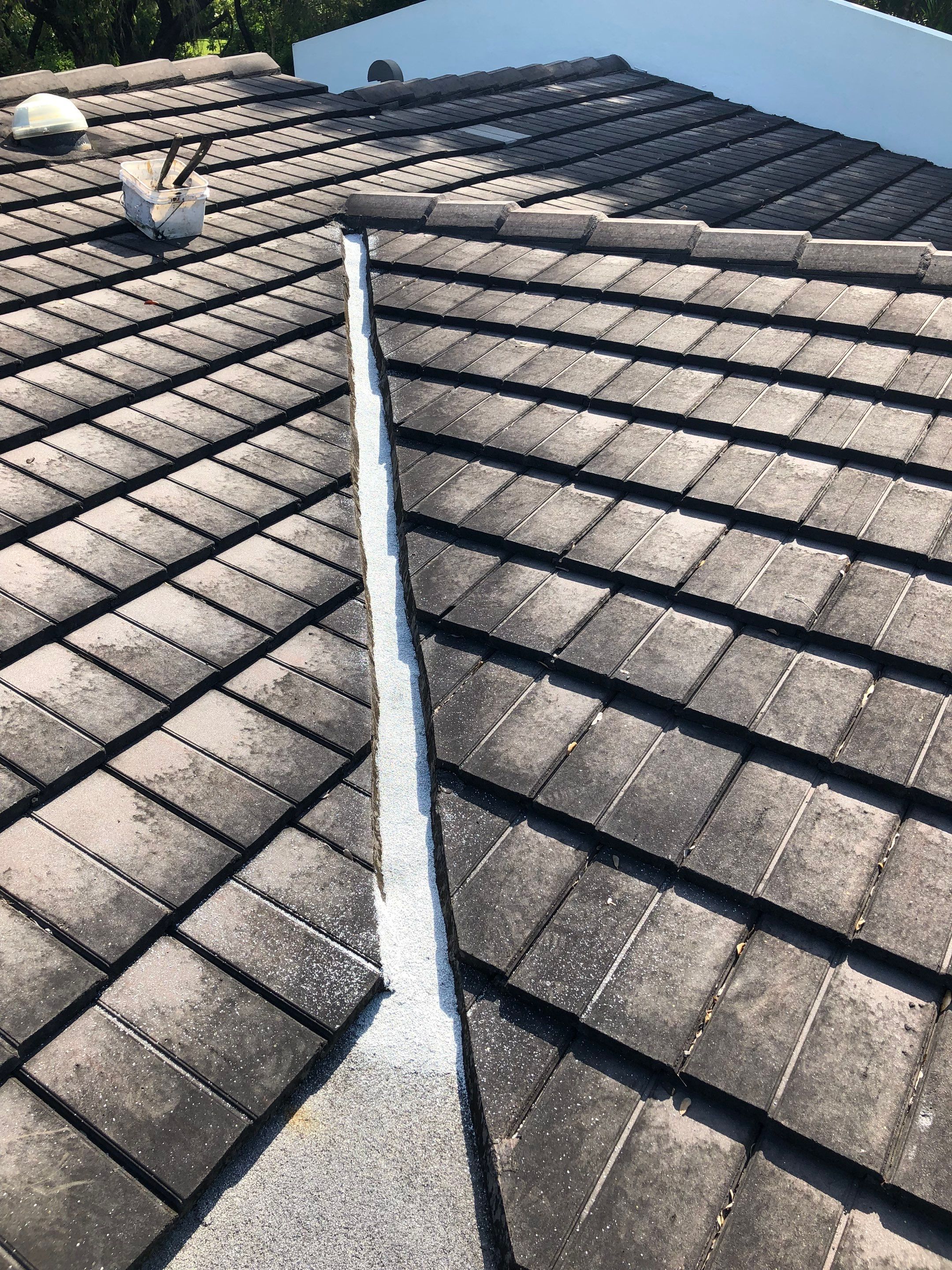 Metal Roof - Galvalume - Medium Bronze by Istueta Roofing
