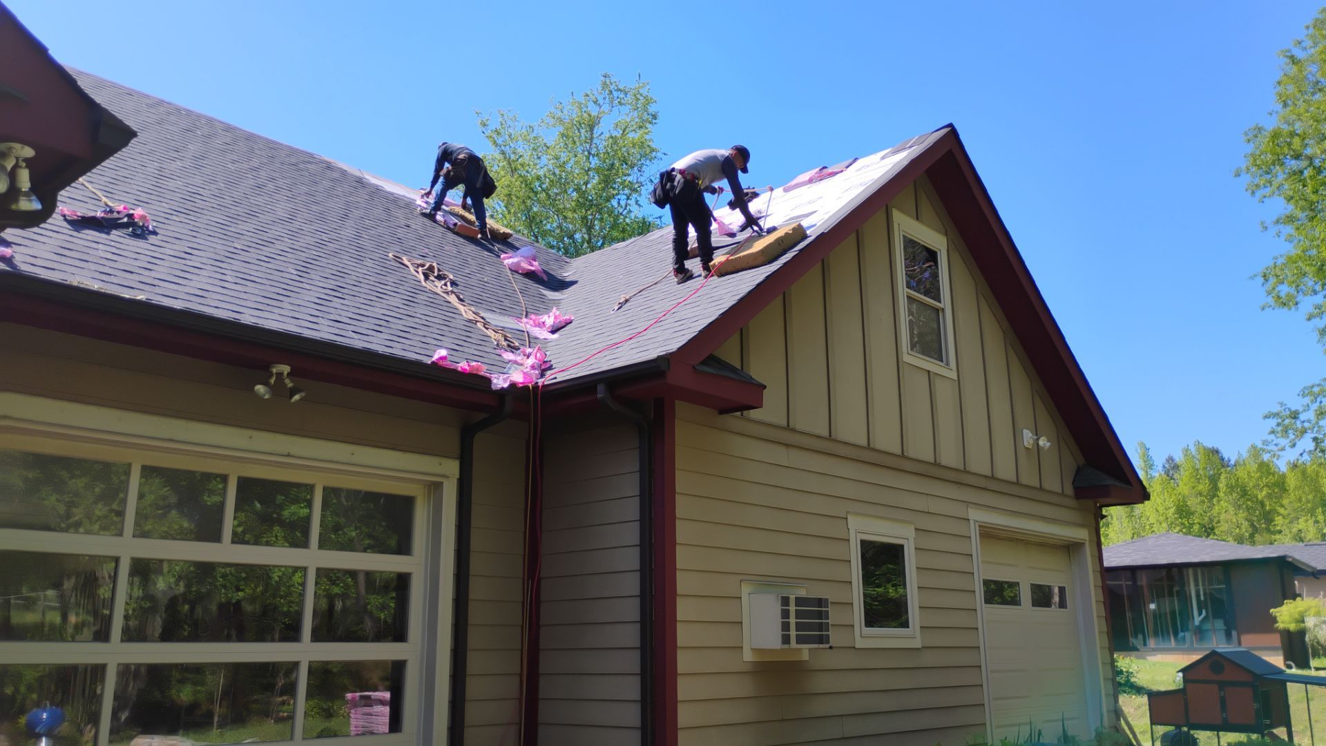 Tony's roof by BROCK BUILDERS 