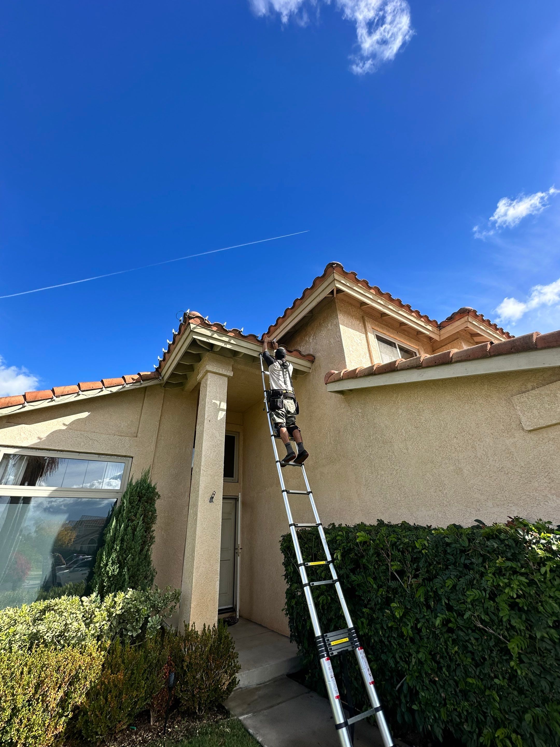 Rancho Santa Margarita Christmas Light Installation by Property Cleaning Experts, LLC