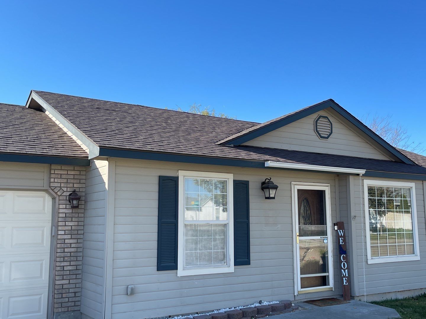 Nampa bungalow gets residential roofing using Owens Corning Oakridge in Teak by ID Roofing LLC