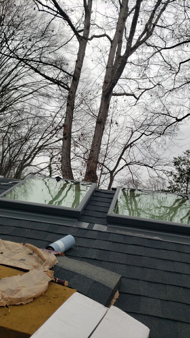 McLean: Certainteed Landmark Pro Designer Shingles in Max Def Charcoal Black by RM Banning, Inc.