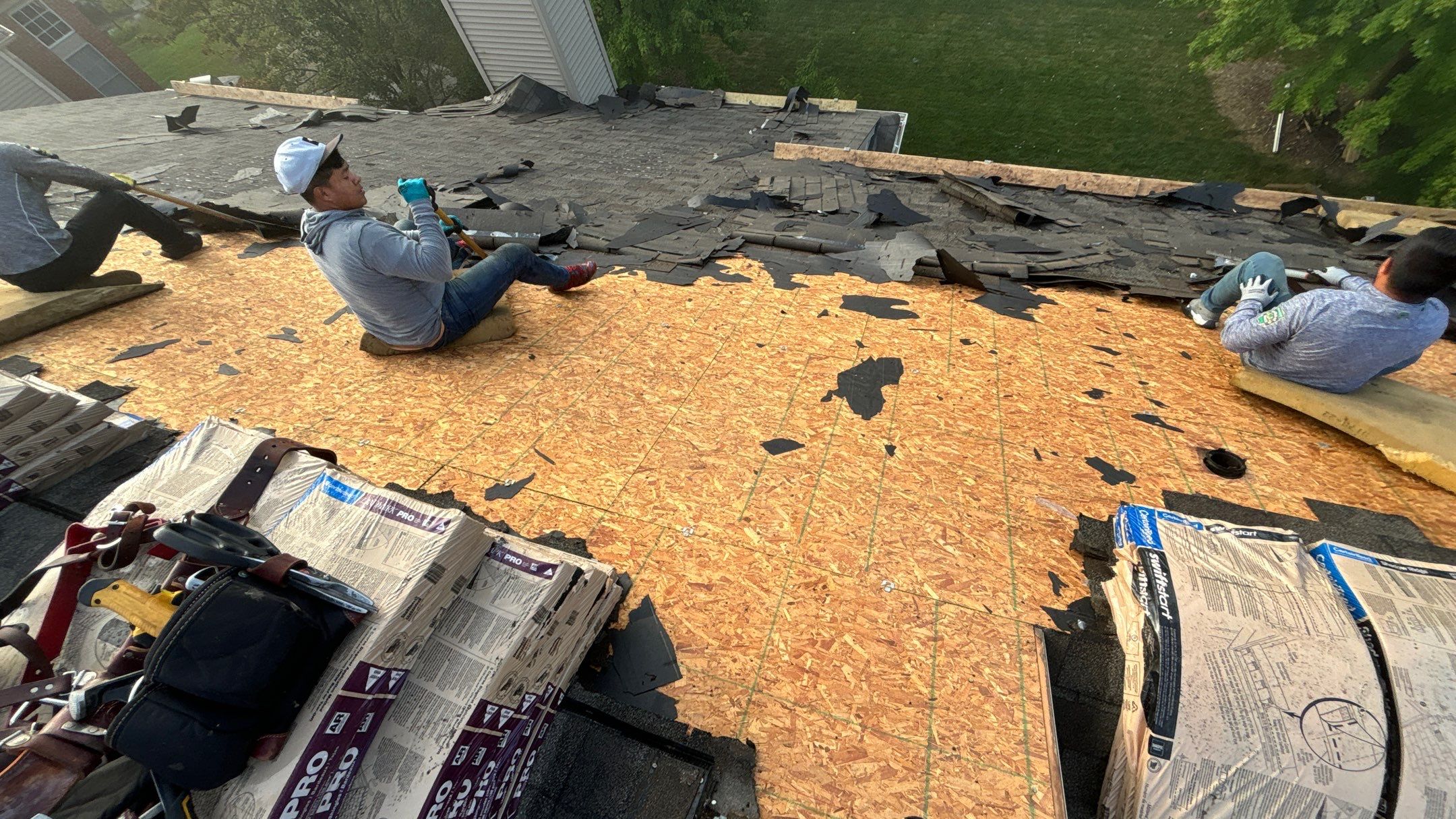 Roof Replacement using CertainTeed Landmark Pro by 180 Contractors