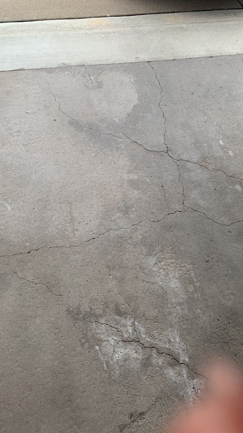 West Des Moines Garage and Patio Floor Coating using Pebble Beach Flakes by Revival Concrete Coatings