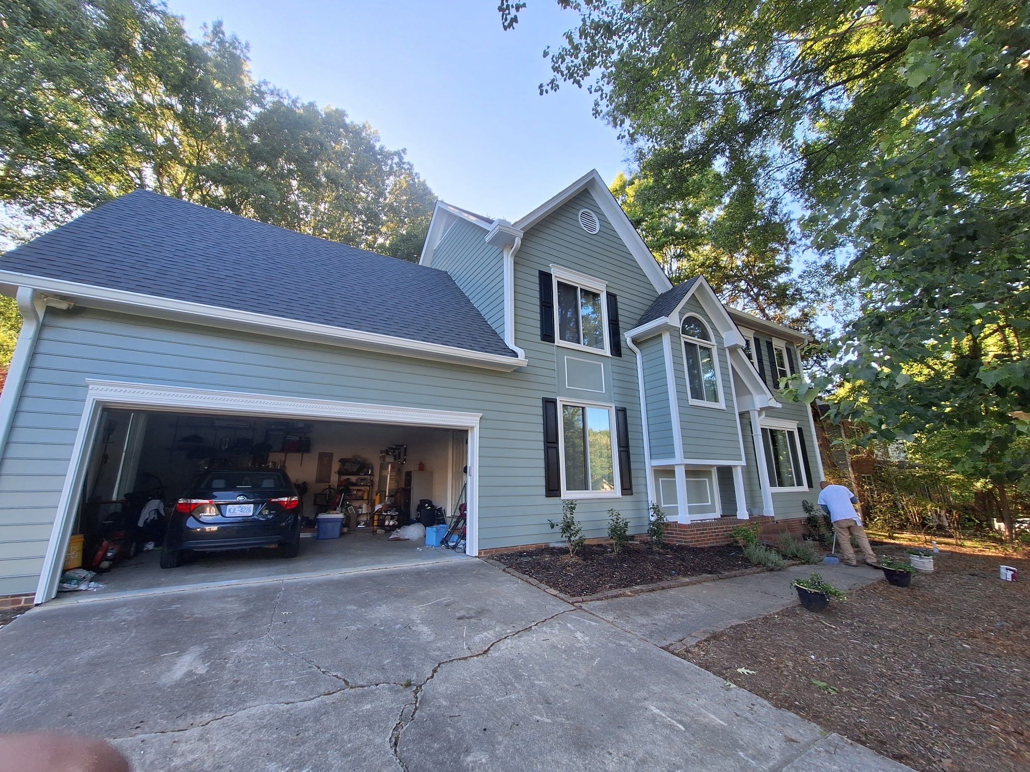Siding Replacement and painting by GonzalezPainters & Contractors Inc 