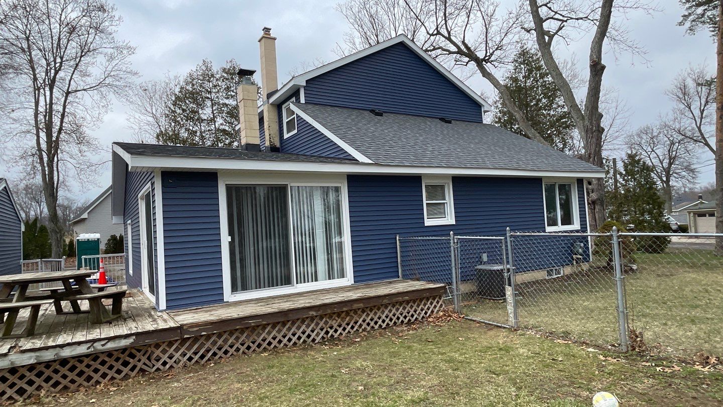 Siding Replacement using CertainTeed Restoration Classis D4 by 180 Contractors