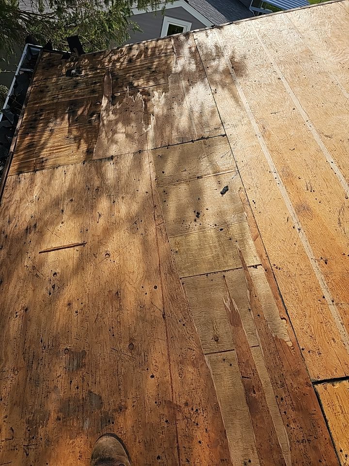 ATLAS PINNACLE COLOR: SUMMER STORM DRIP EDGE: WHITE by Eagle Eye Roofing