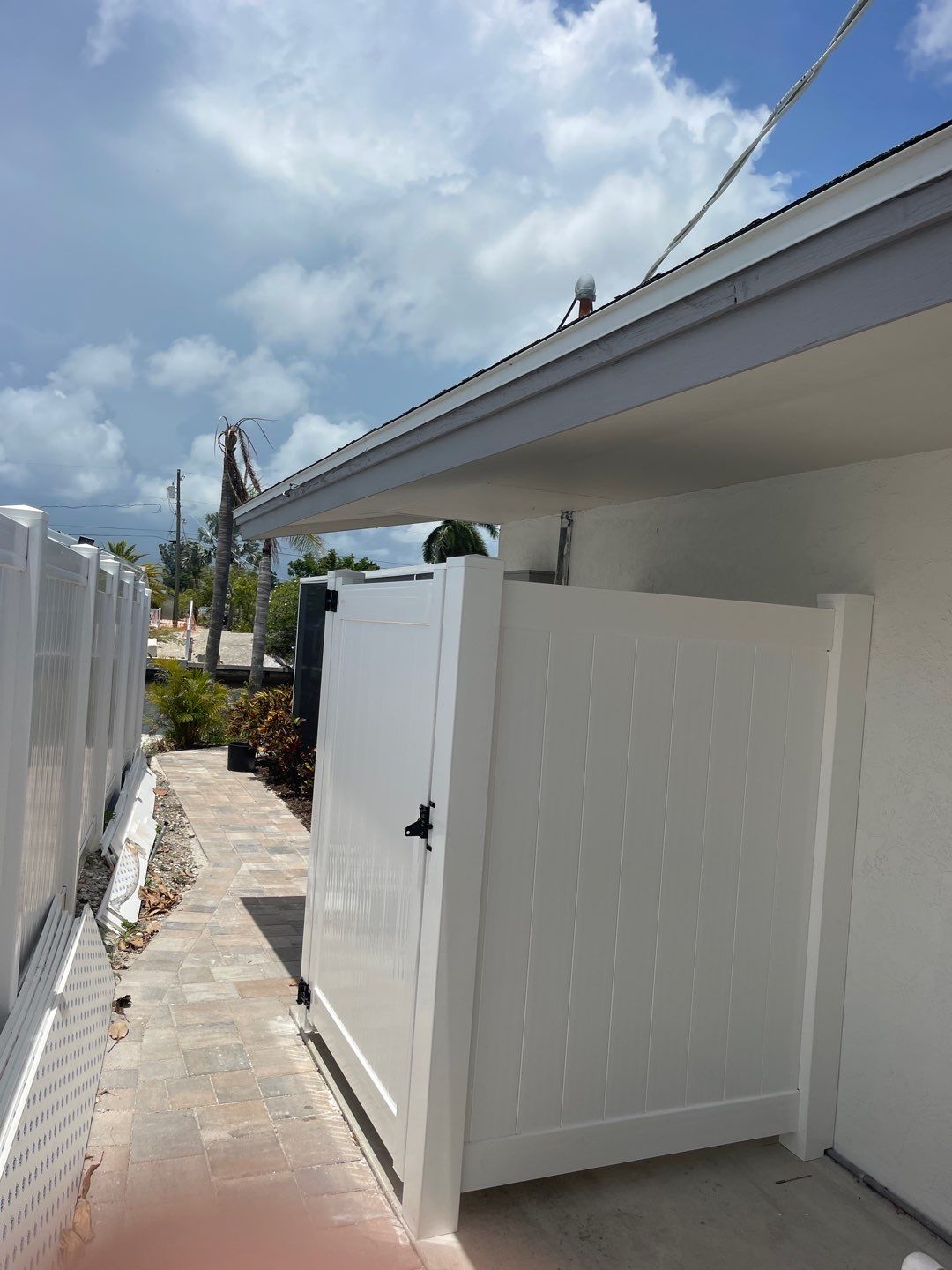 Bradenton, FL 6 ft. Tall White Vinyl Privacy Fence by Asap fence and gates, LLC