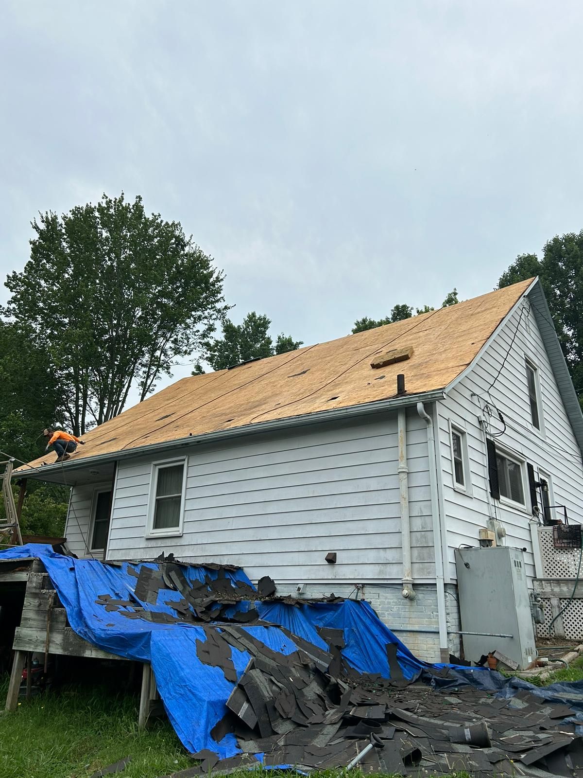 Cherryville NC Roof and Siding Job  by Here4You Restoration 