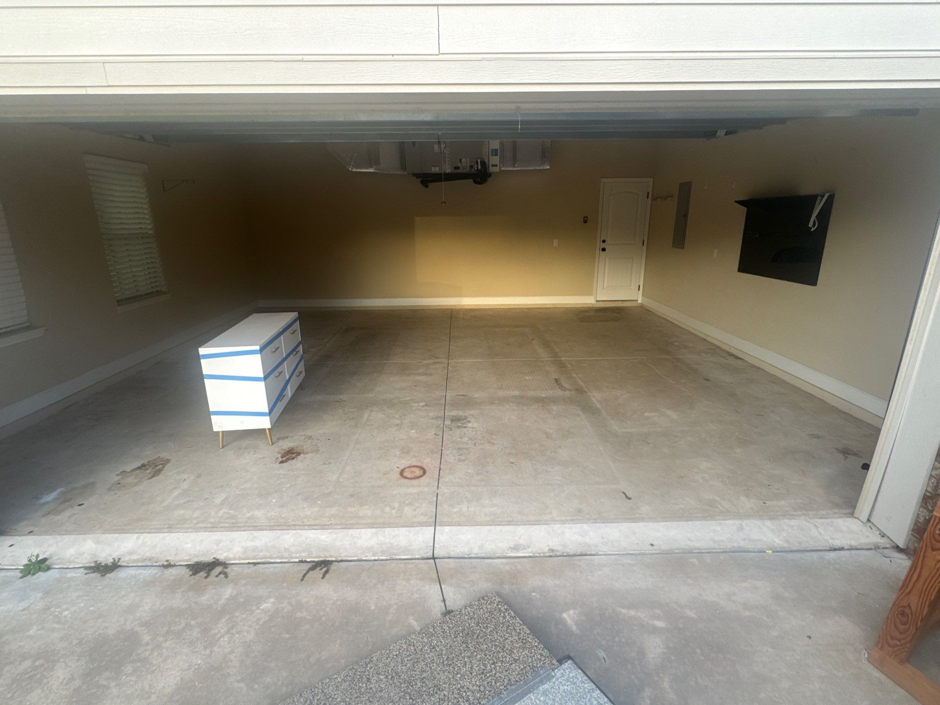 McNamara Garage by Cross Creek Concrete Coatings