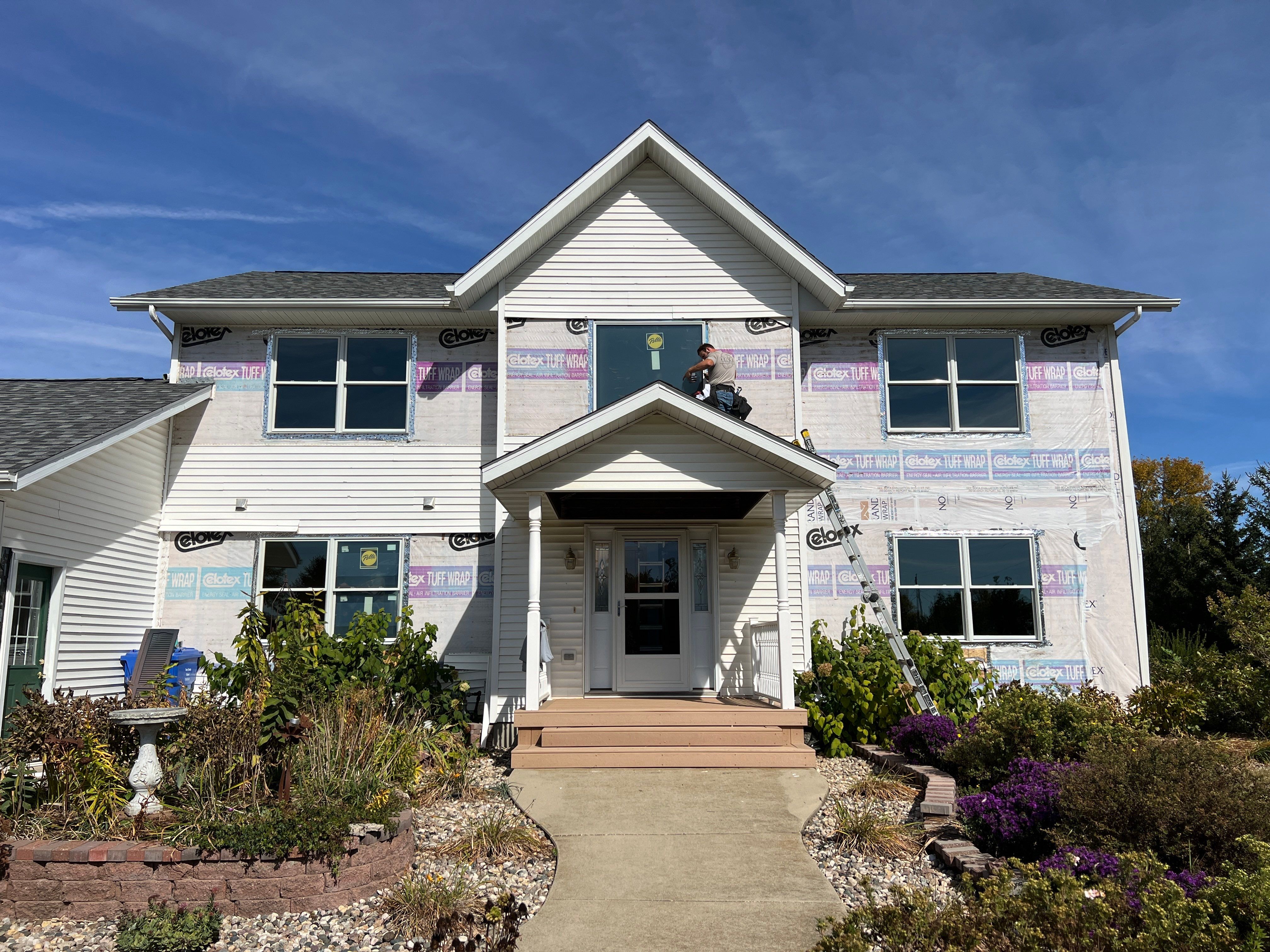 Replacement windows by United Windows and Siding LLC