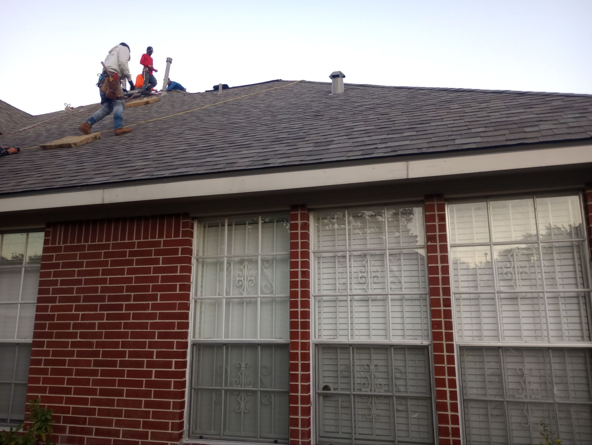 Residential Roofing Installation using Owen's Corning Duration (Lifetime) Shingles by Roof Repair Company