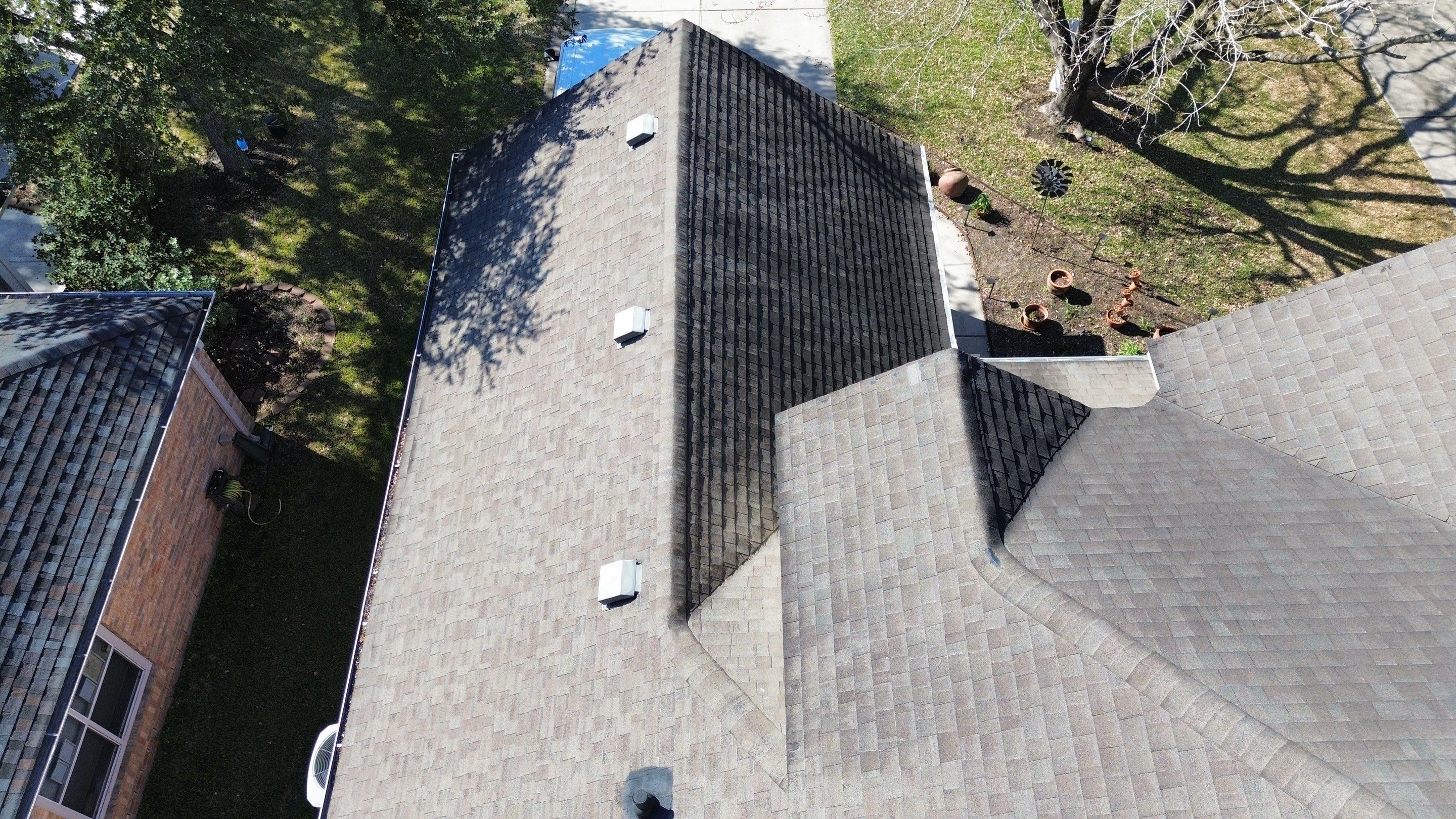 Kingwood Roof Installation using Atlas Pinnacle Pristine by Modern BYLT Roofing & Construction