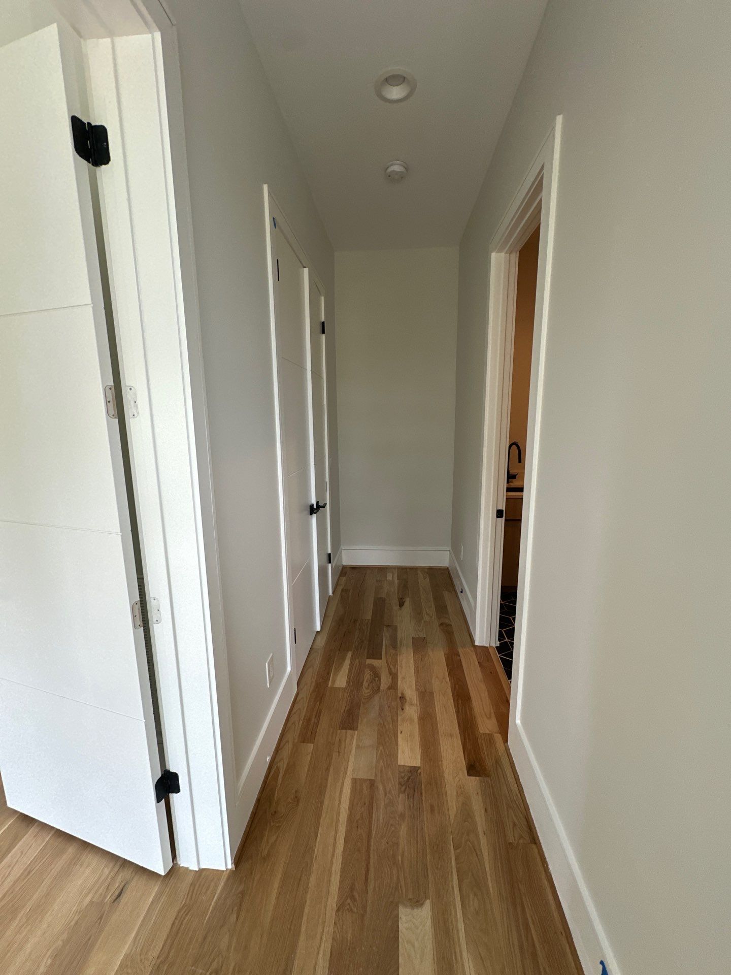 Interior Paint and Flooring in Nashville by Music City Improvements