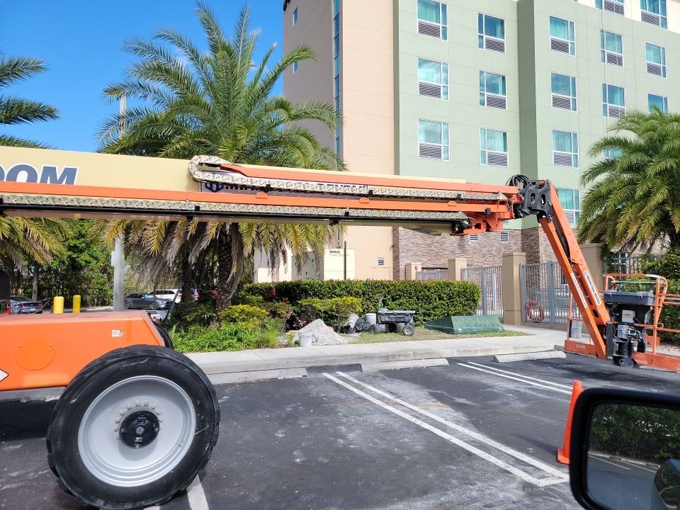 Four Points by Sheraton by Gemstone Builders, LLC.