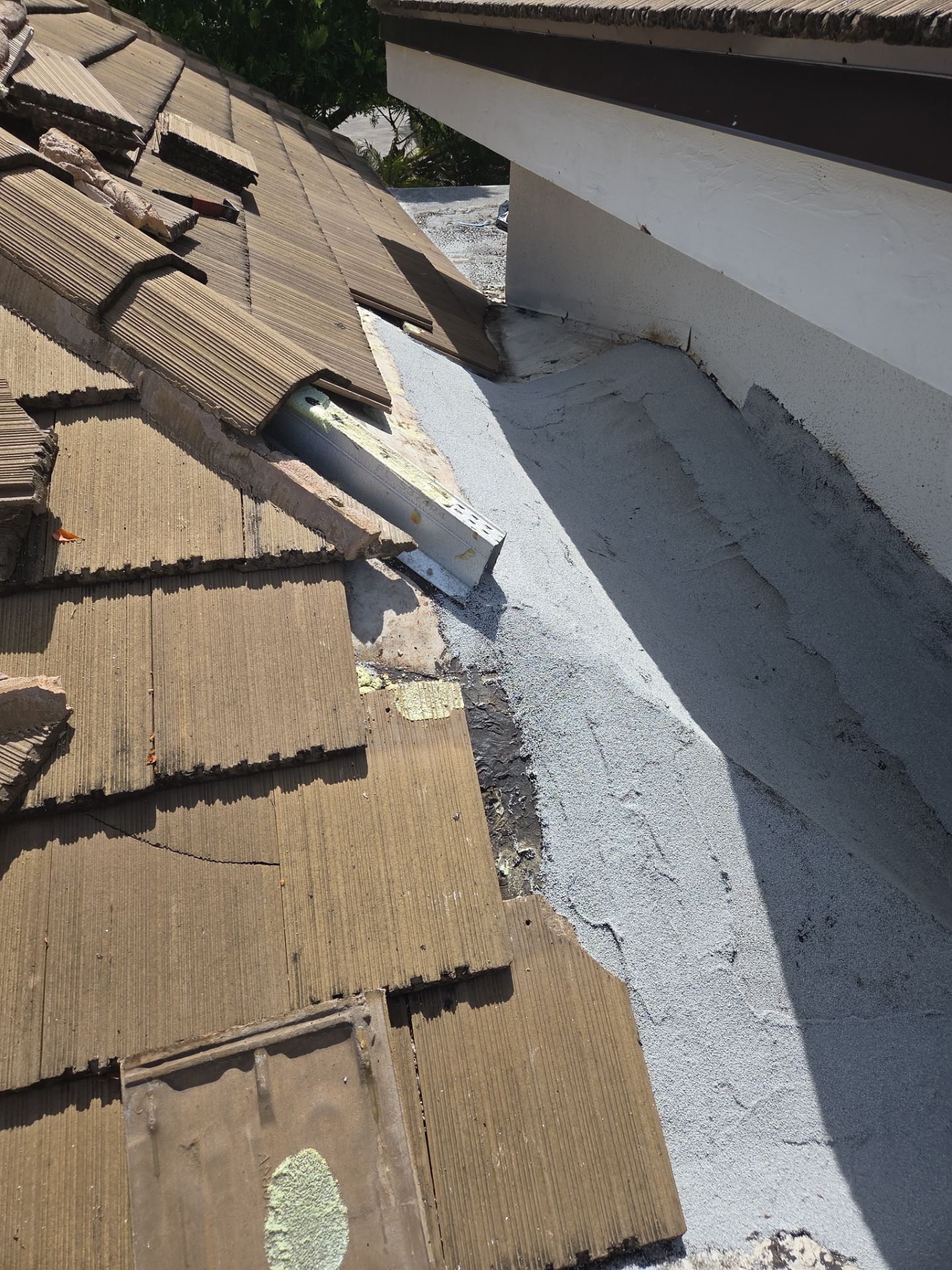 Flat Roof Restoration and Silicone Coating in Boca Raton by Aastro Roofing