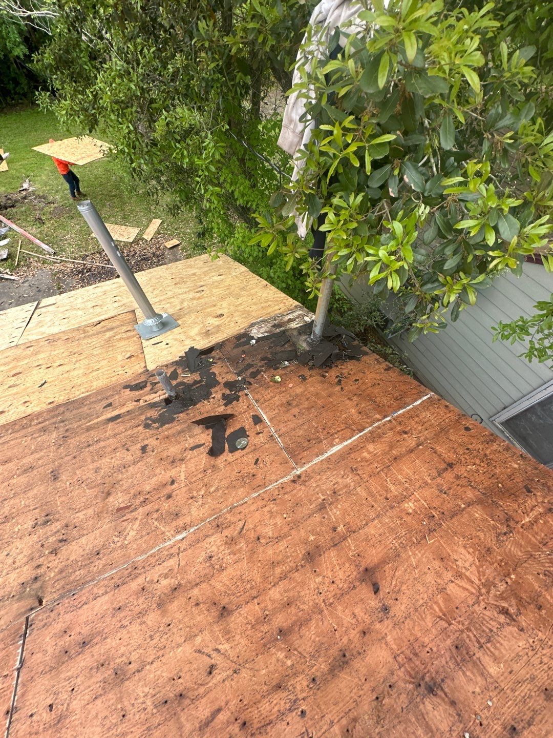 Residential Roofing Installation using Owen's Corning Duration (Lifetime) Shingles by Roof Repair Company