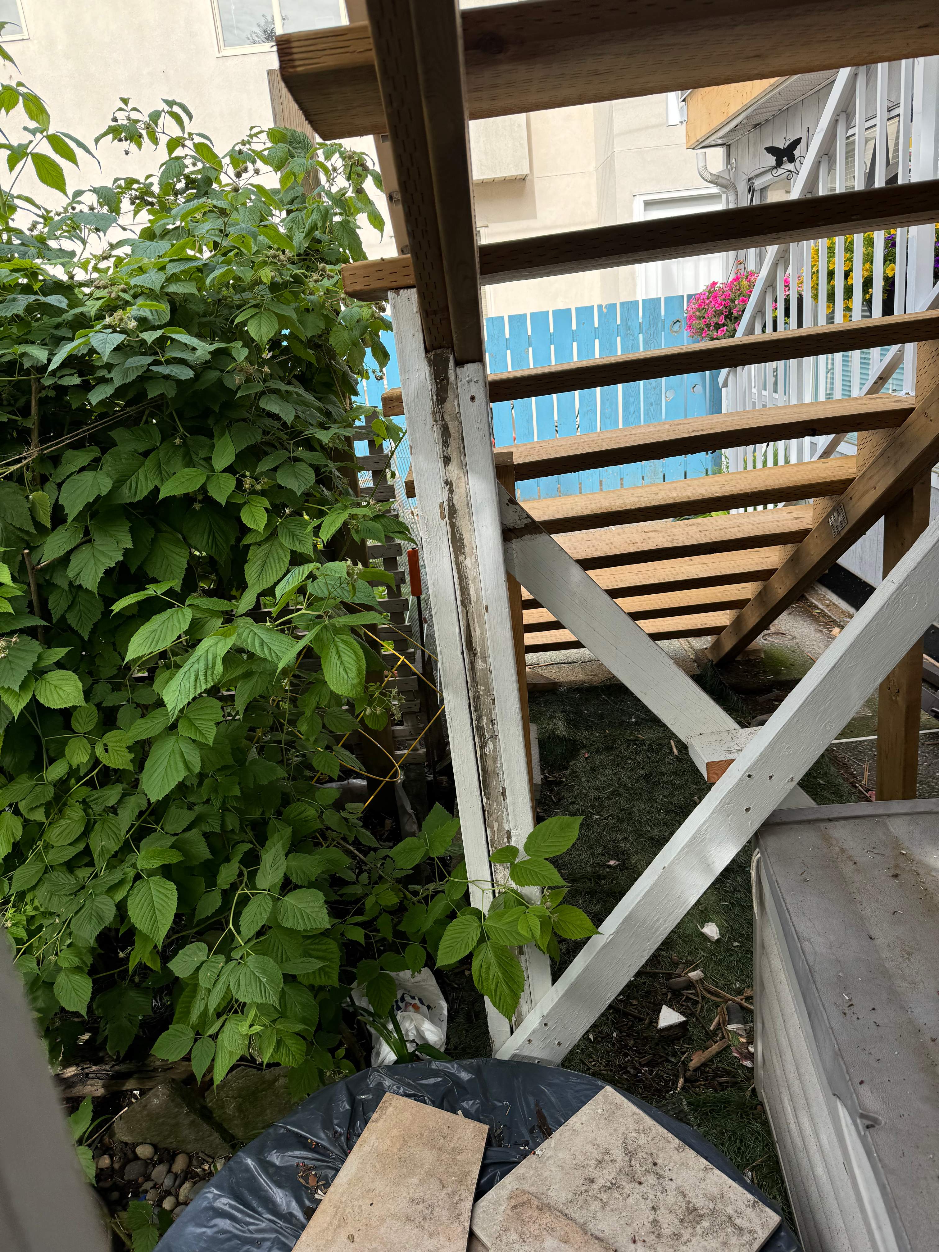New Deck & New Set Of Stairs by YVR Construction Group