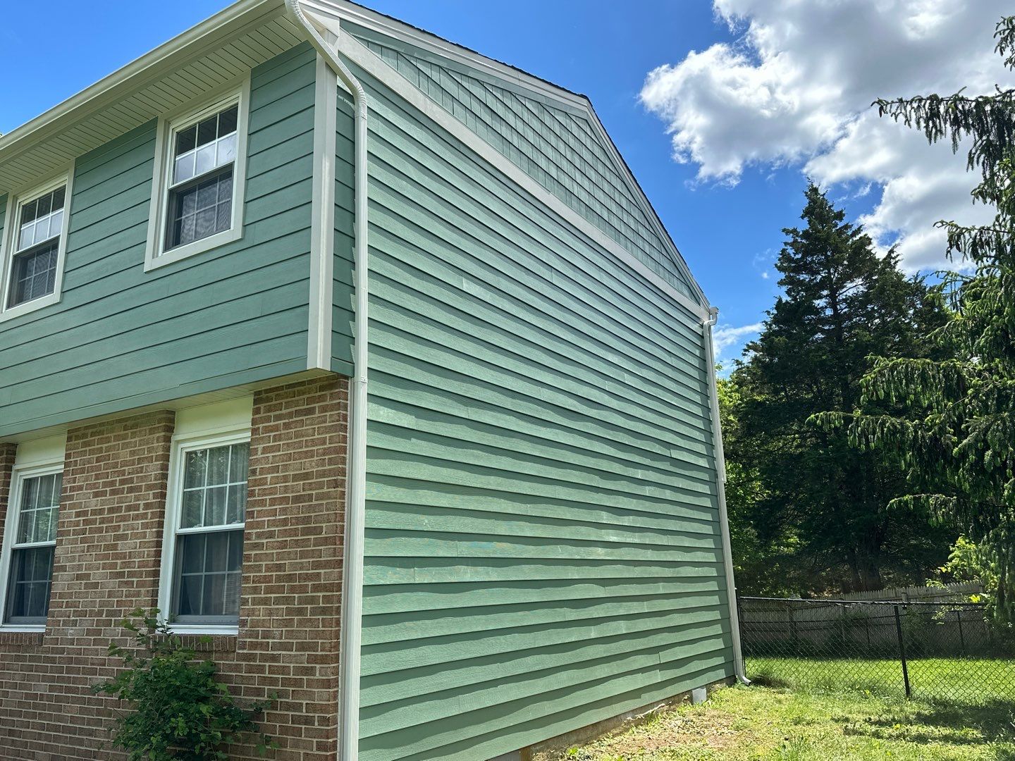 Siding Installation using JH Cedarmill Plank Dream by ExteriorPros
