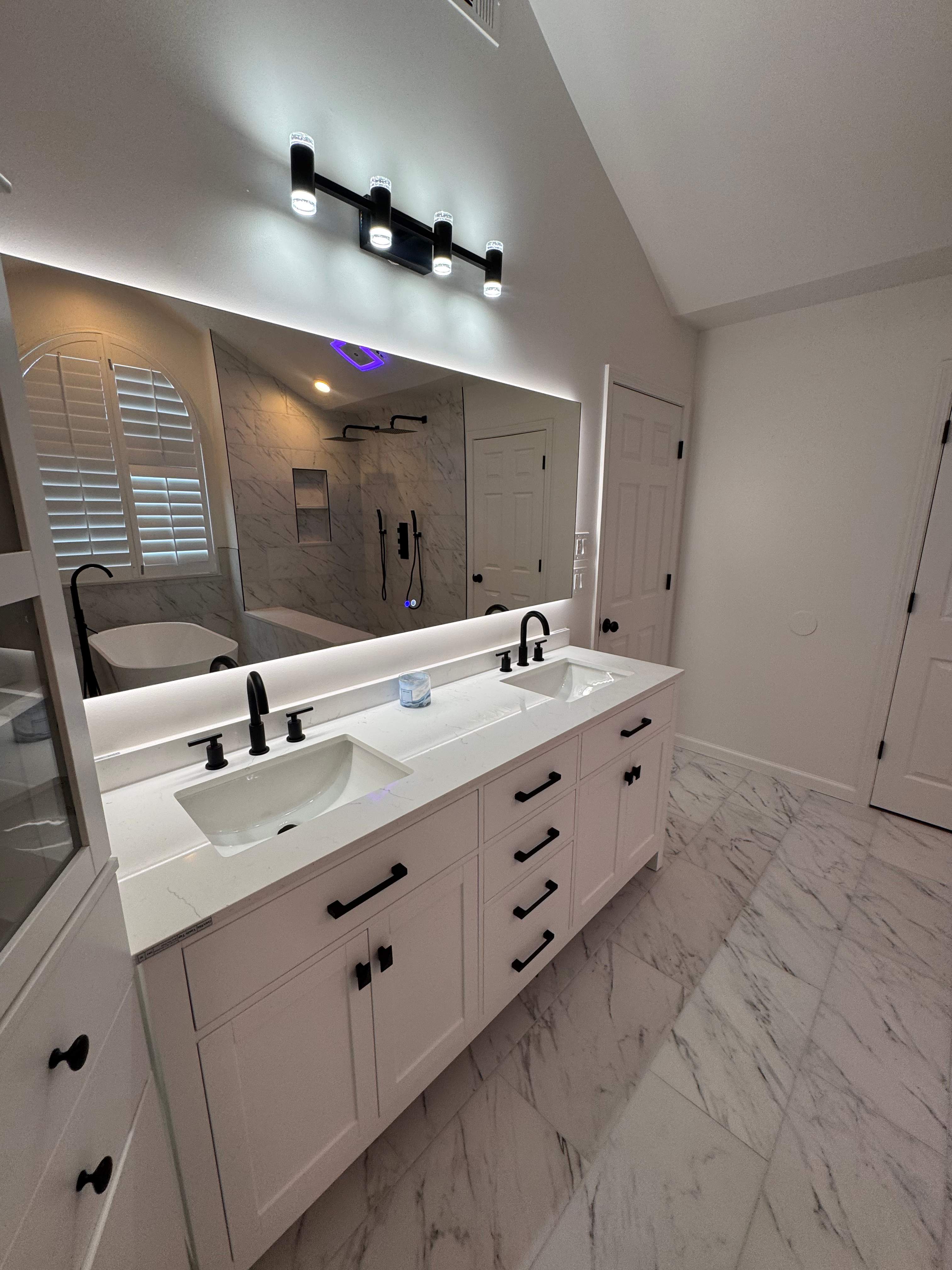 Master bathroom renovation by Prudencio