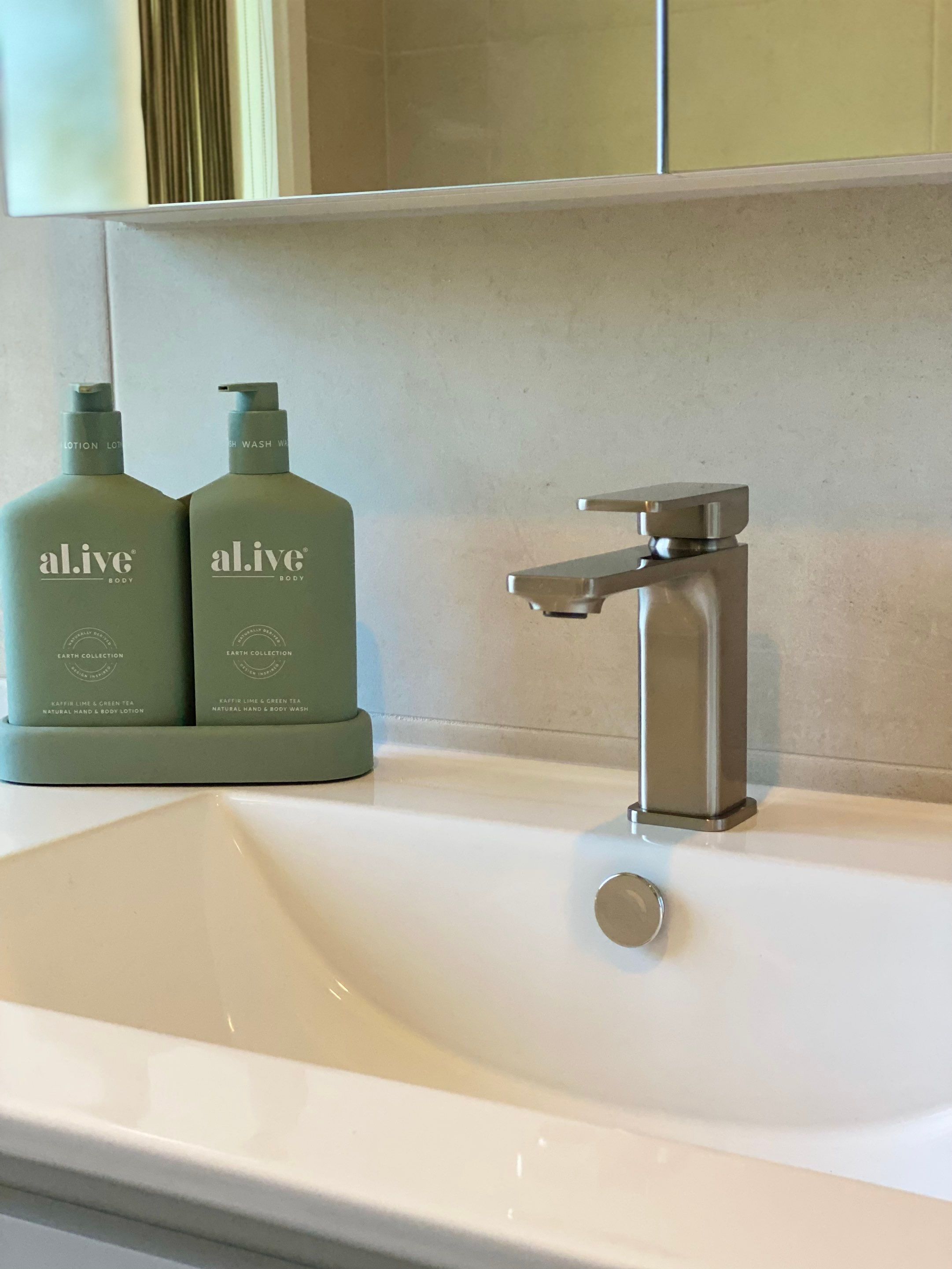 Double Bathroom & Double Toilet Renovation by Re-seal Bathrooms