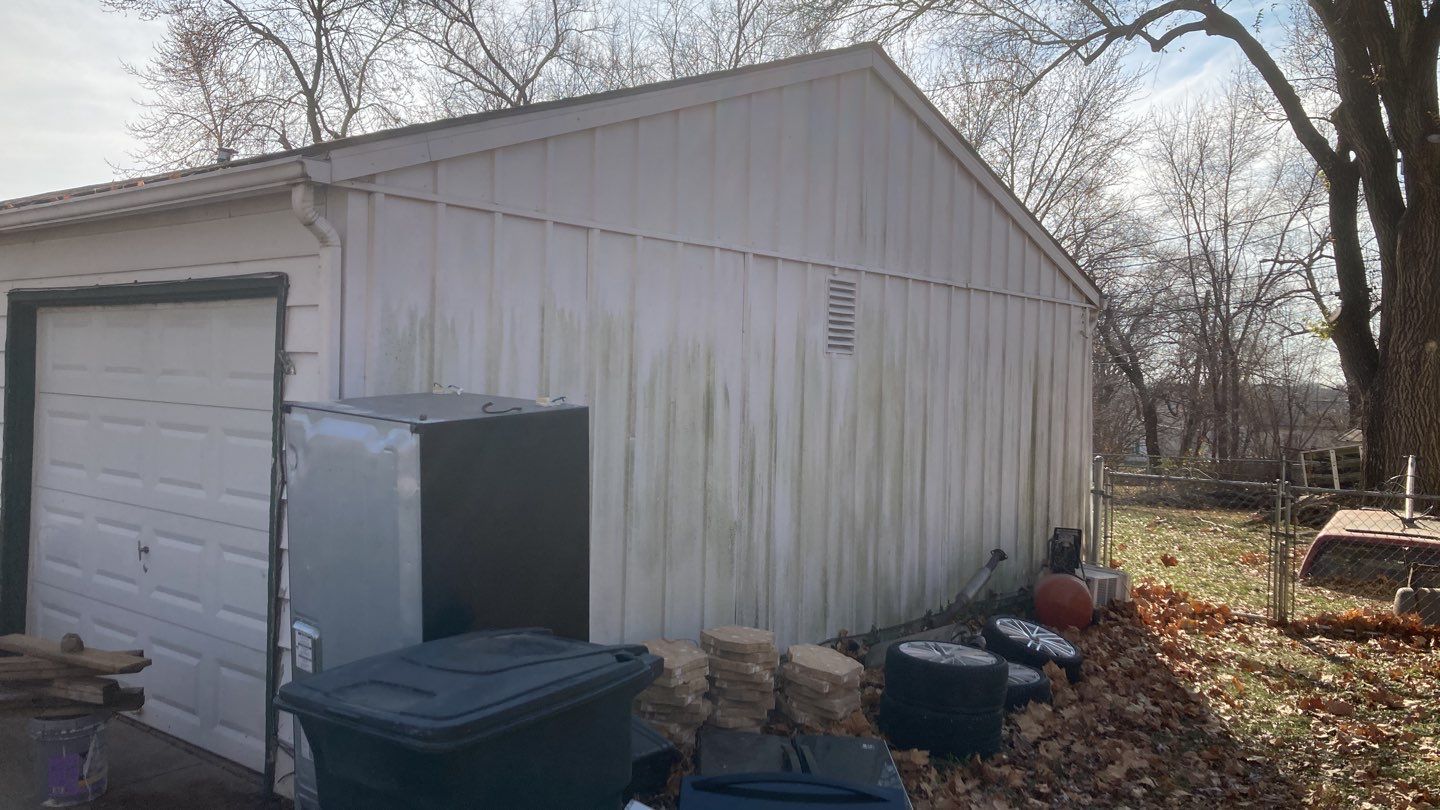 Siding Installation using Exterior Portfolio Vinyl Siding by EEC Windows, Siding & Roofing