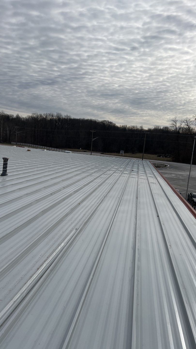 Commercial Roofing Installation using 24 Guage Double Lock Standing Seam by CentiMark Roofing