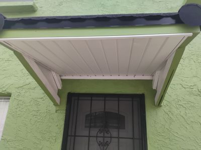 White Aluminum Soffit and Fascia in St.Petersburg FL