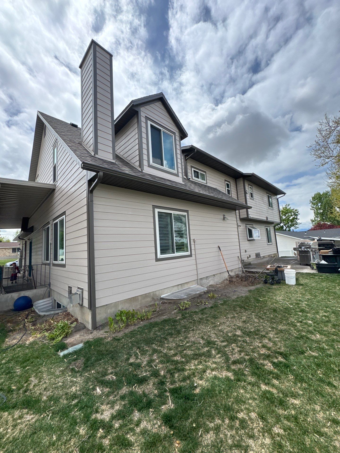 Siding in Lindon by Master Rain Gutters.