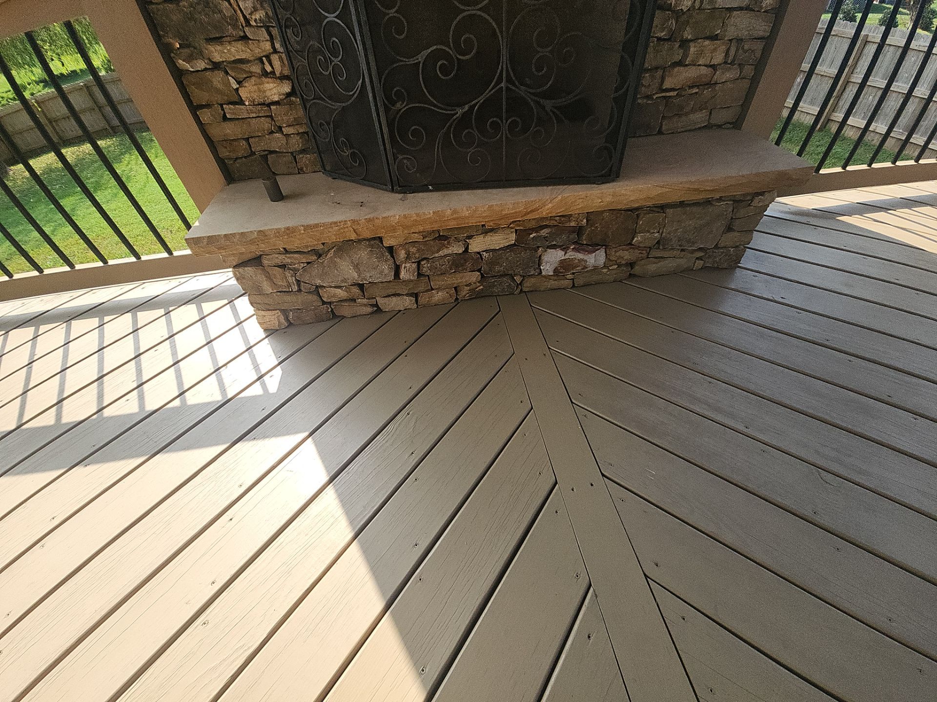 Weathered Deck using AcryFin by DuraSeal