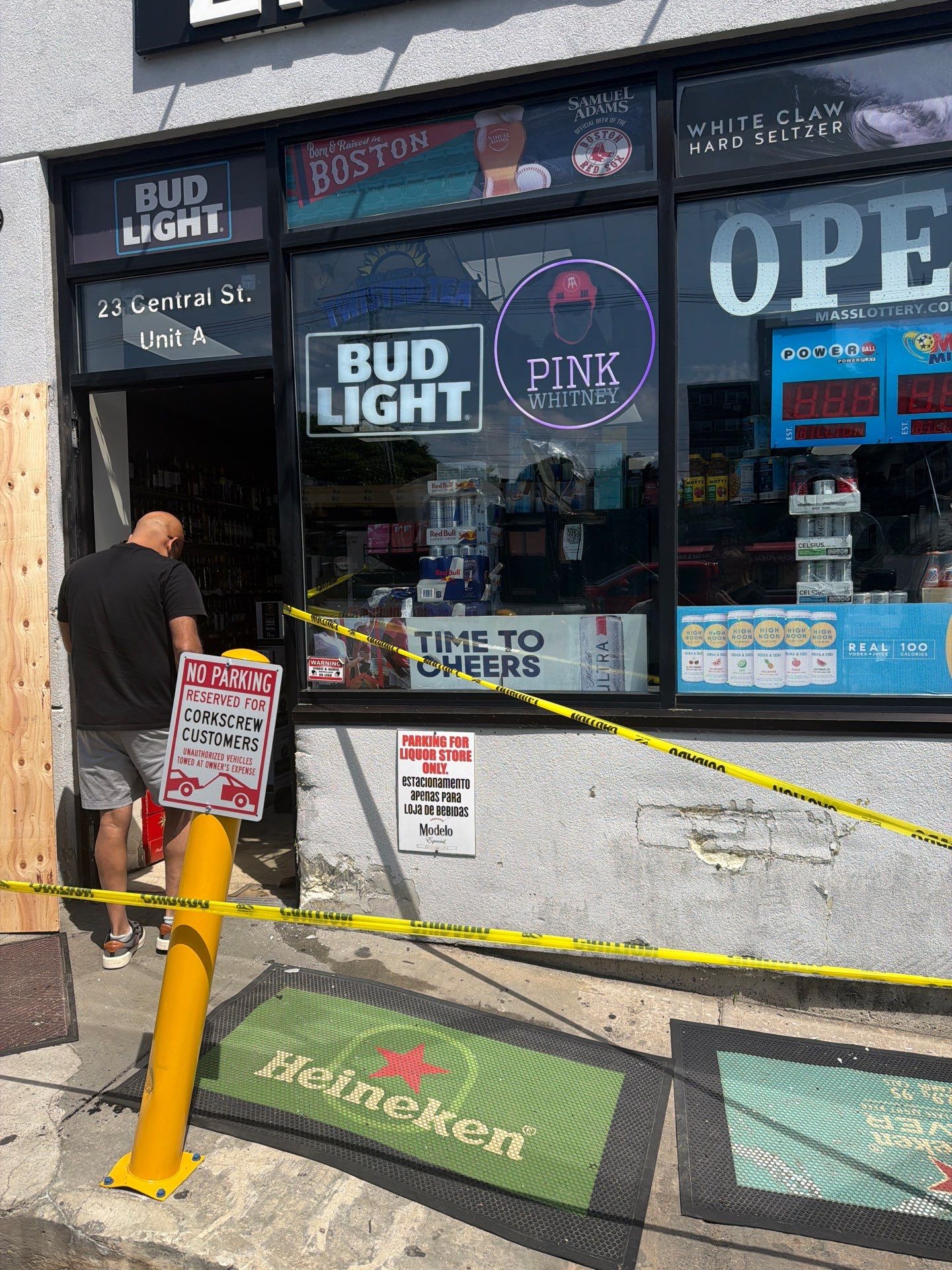 Retail Storefront Emergency Board Up and Door Replacement in Peabody by Boston Board Up