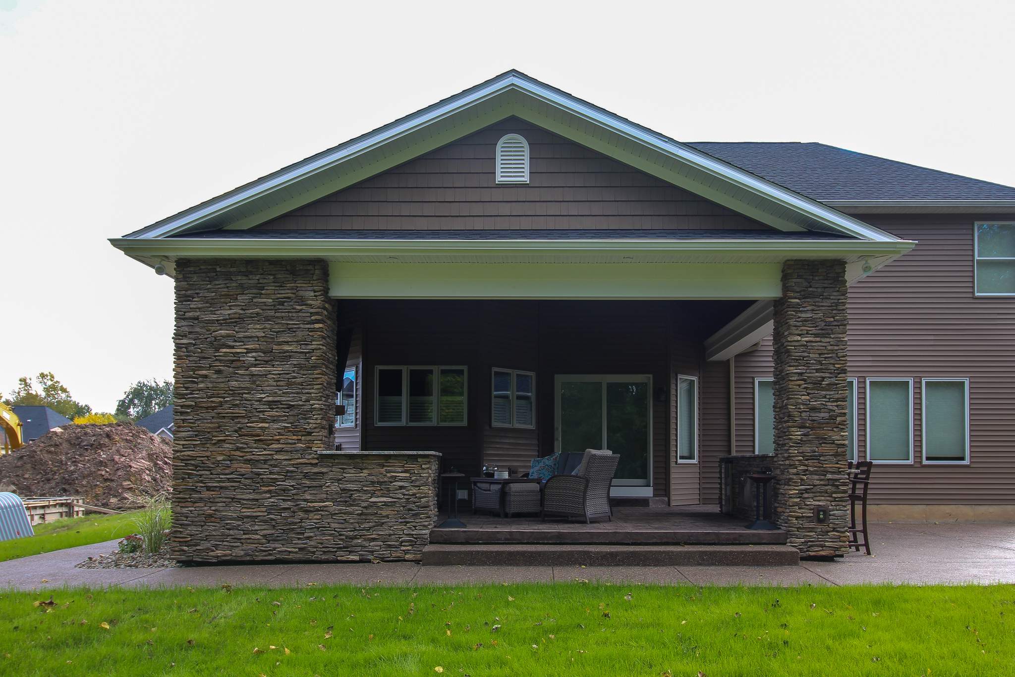 Outdoor Living - Addition by Ivy Lea Construction