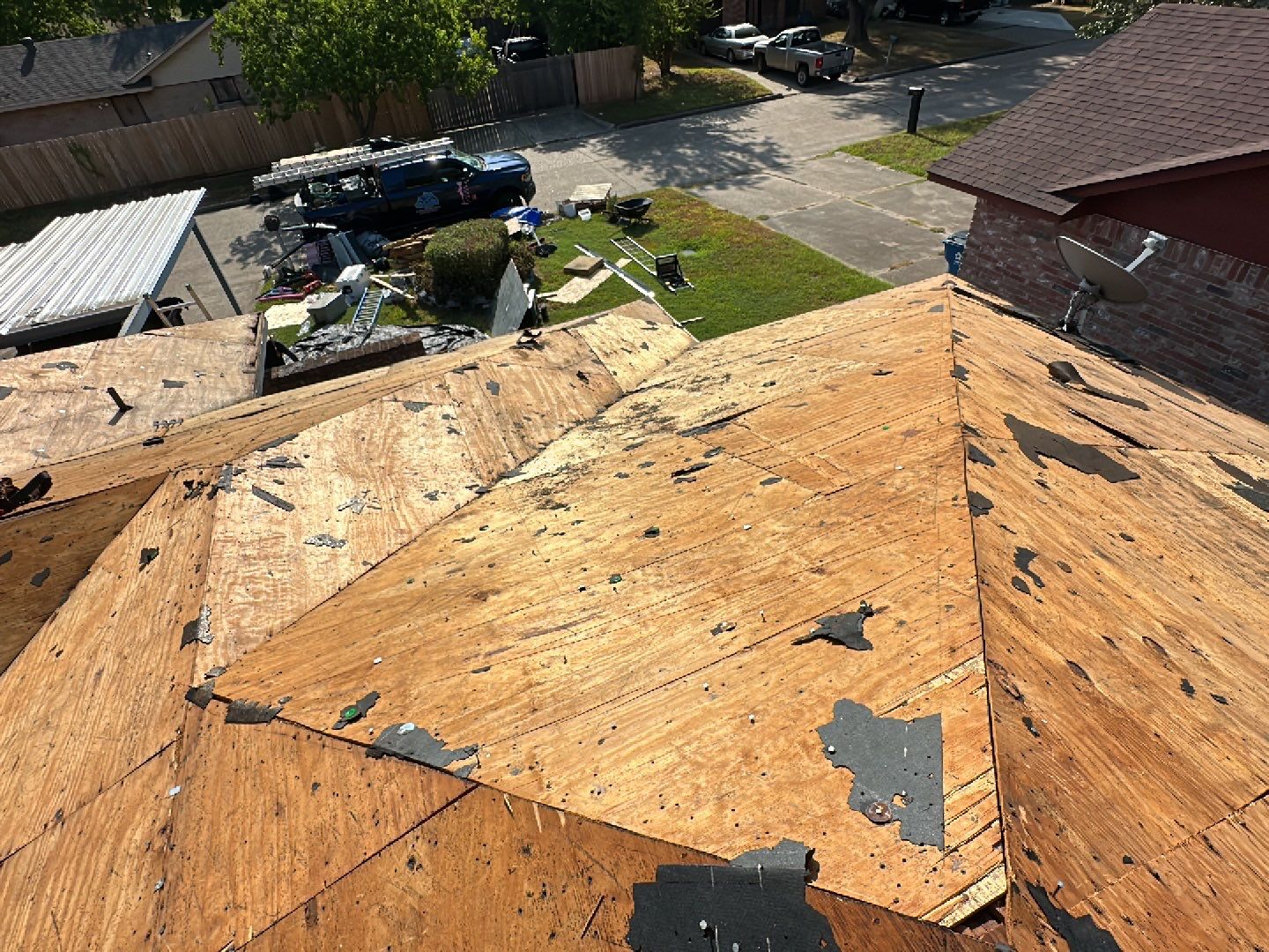 Residential Roofing Installation using Owen's Corning Duration (Lifetime) Shingles by Roof Repair Company