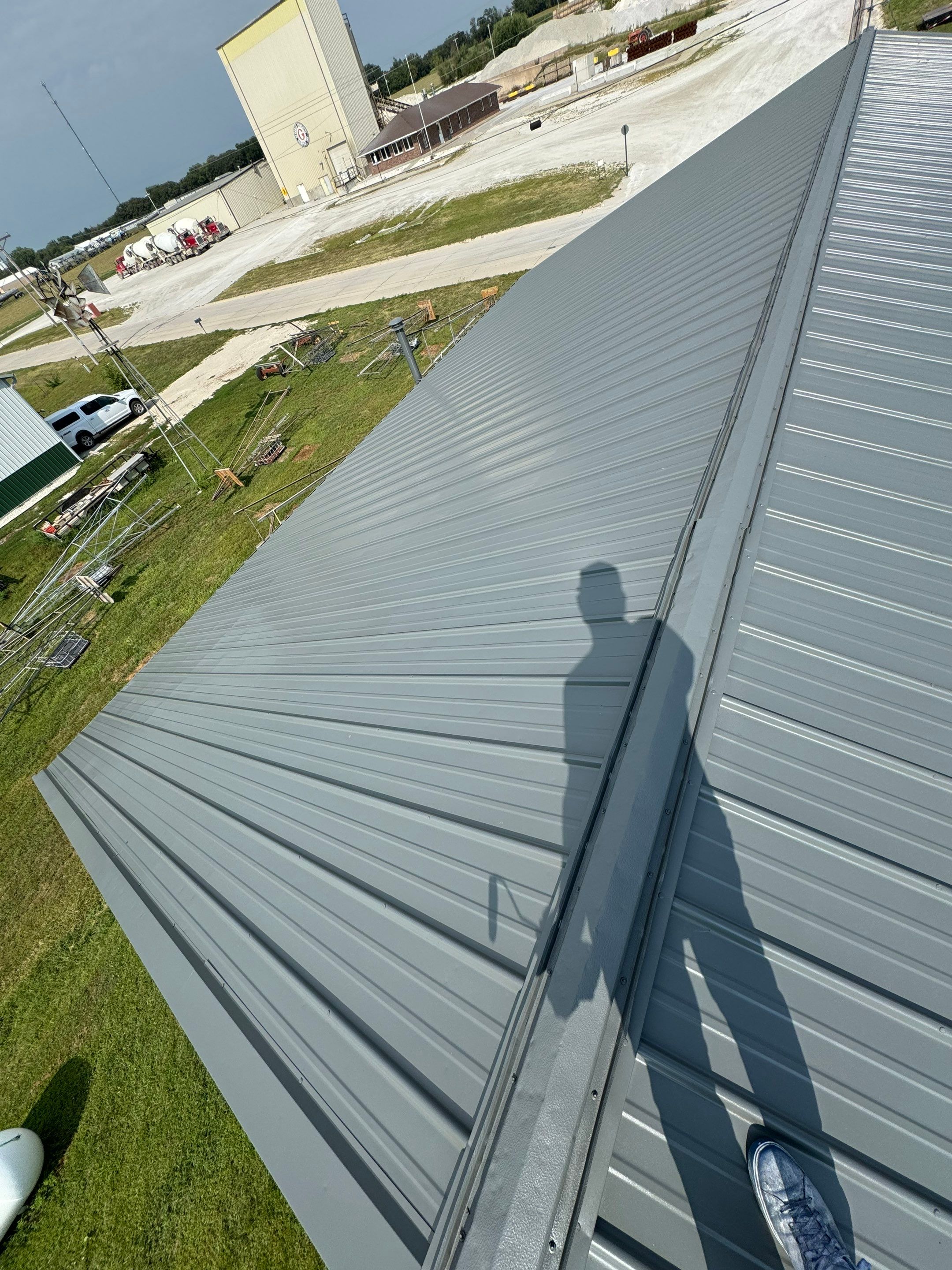 Metal Shop Painting – Sherwin-Williams Industrial Pro Project in West Point by Crows Roofing LLC