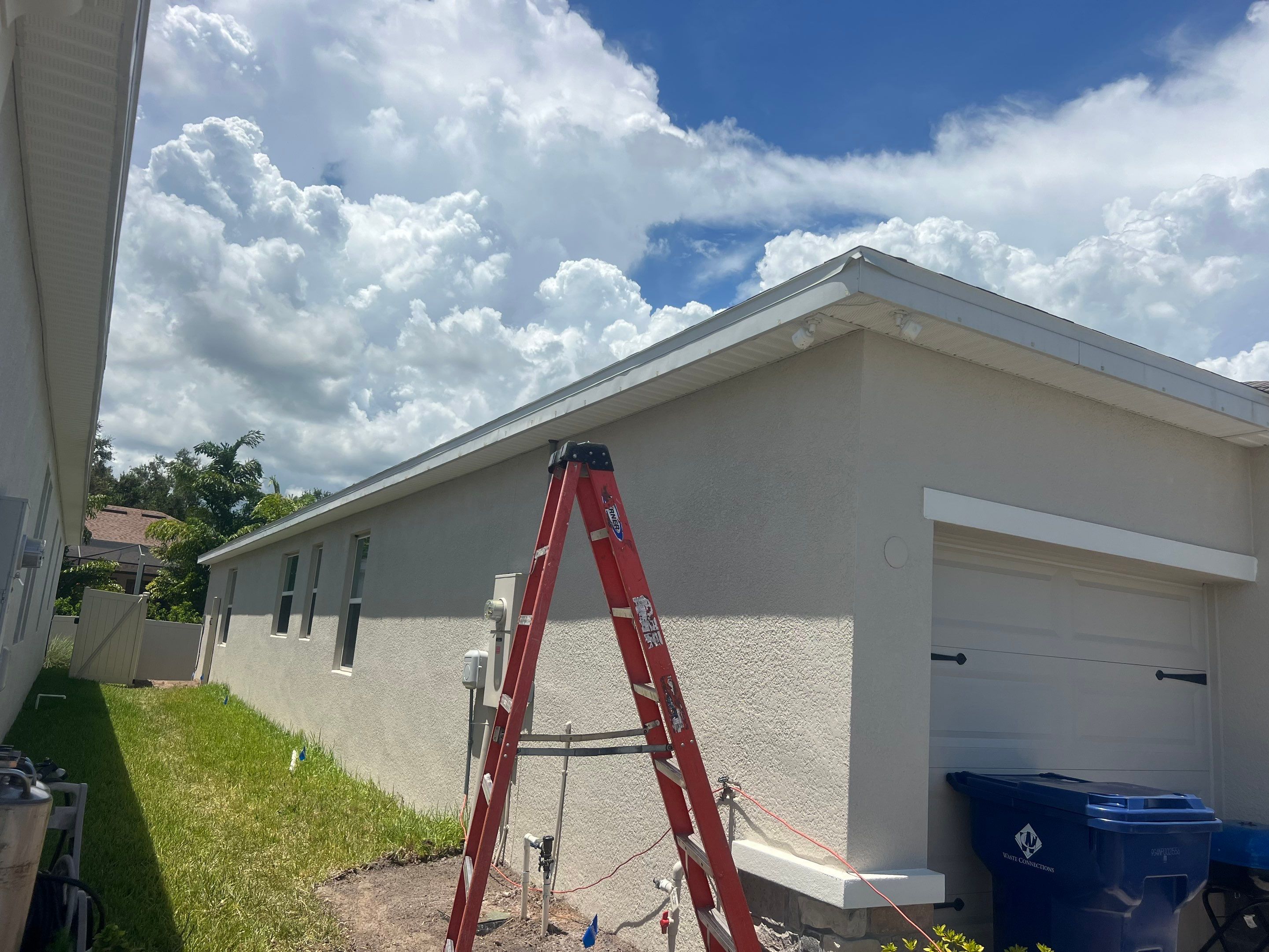 Seamless Gutters with Elegant Design in Lutz FL by Gutter Professors