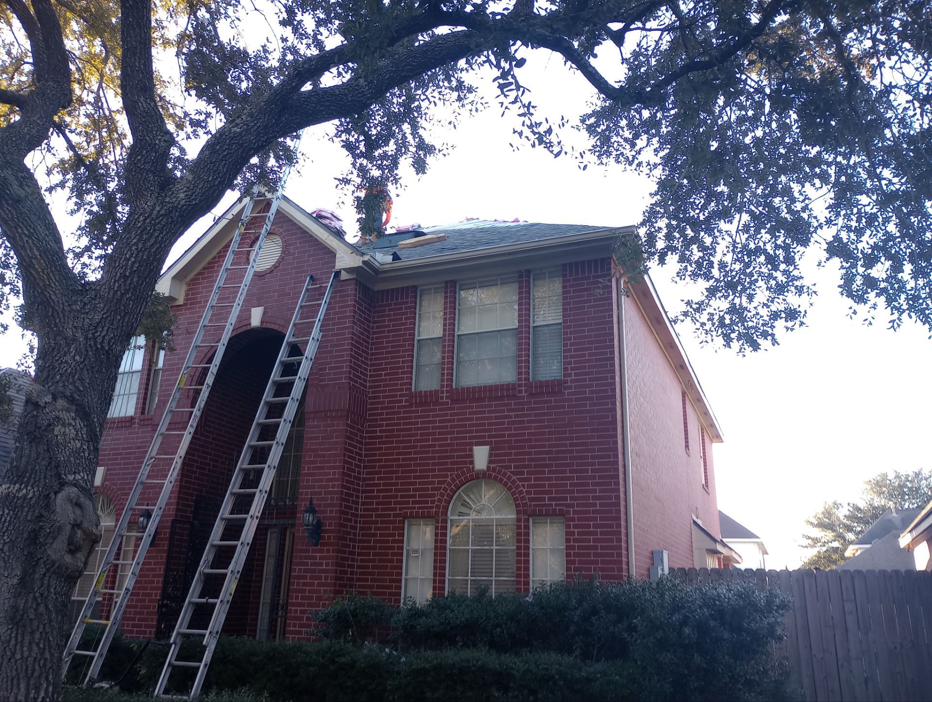 Residential Roofing Installation using Owen's Corning Duration (Lifetime) Shingles by Roof Repair Company