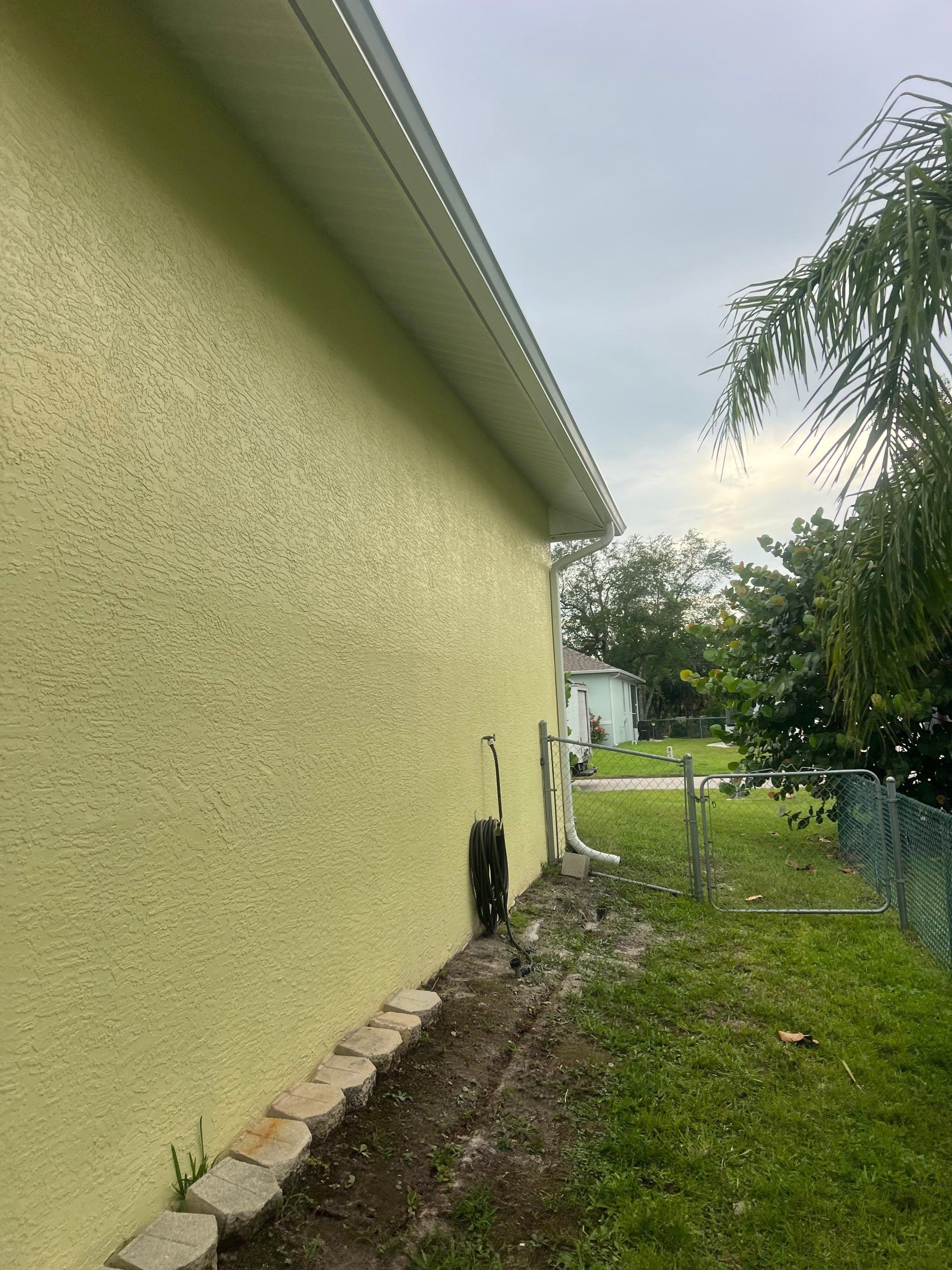 6-Inch Seamless Gutters in Fort Myers FL by Gutter Professors