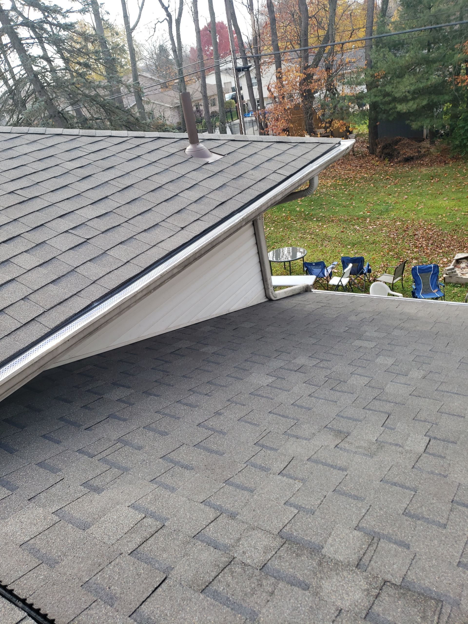 ATLAS PINNACLE COLOR: PRISTINE SCOTCHGARD WEATHERED DRIP EDGE: MUSKET BROWN by Eagle Eye Roofing