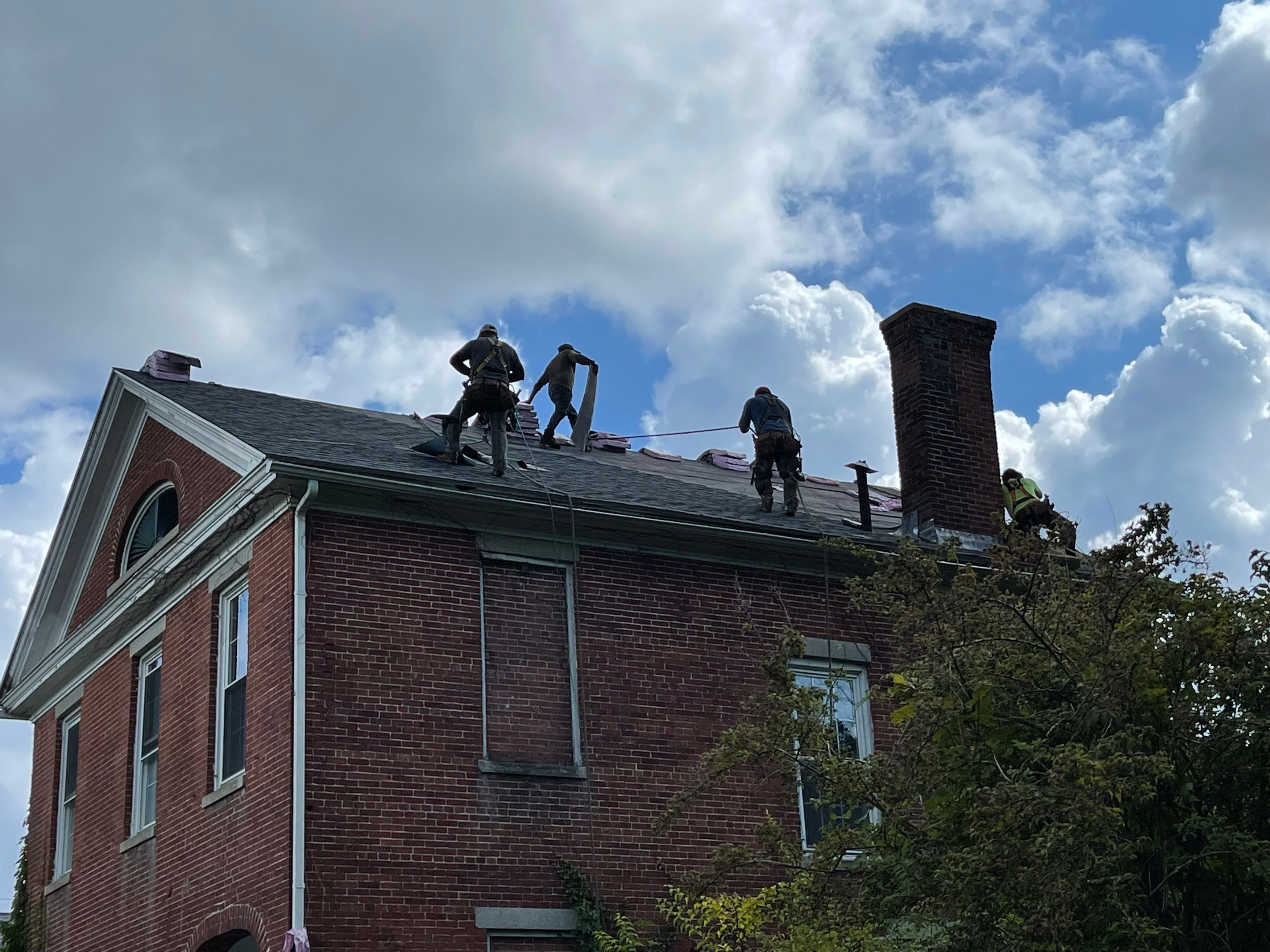 Residential Roofing Installation using Owens Corning TruDefinition by Sensible Home Solutions