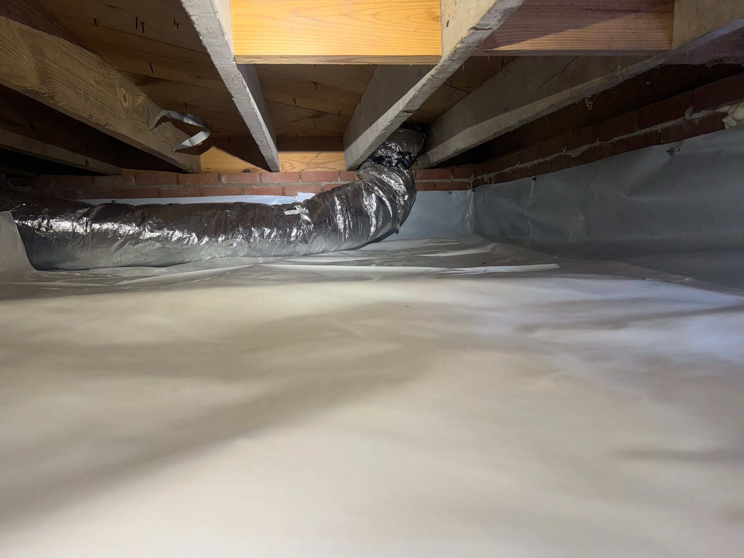 Sealed Crawlspace using Aprilaire E-70 Dehumidifier by Impact Crawlspace