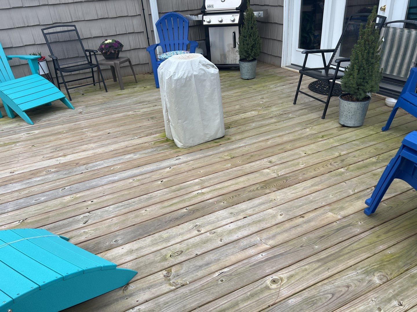Weathered Deck using Wood Sealant by DuraSeal