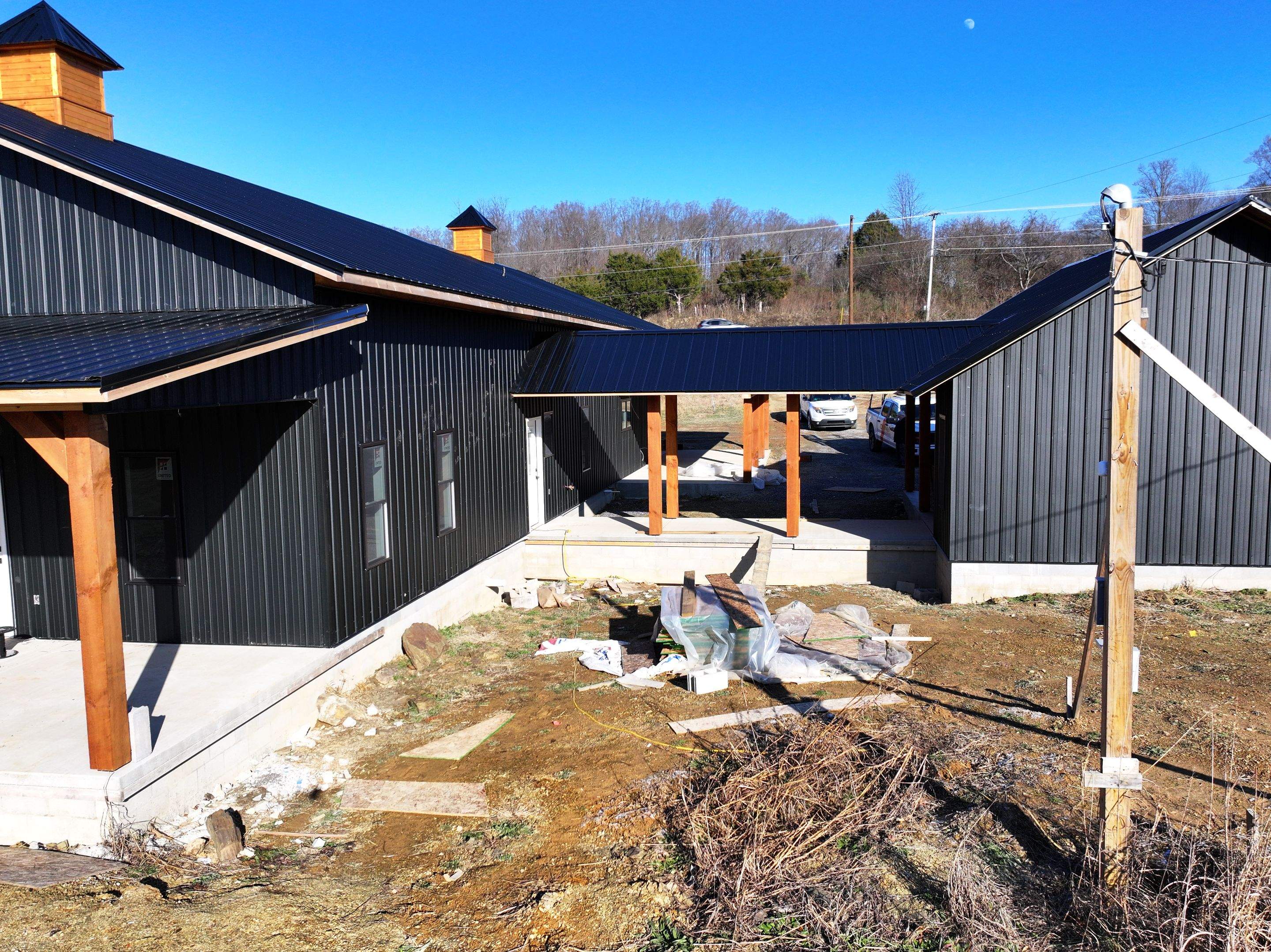 Martin Residence by Omnia Roofing