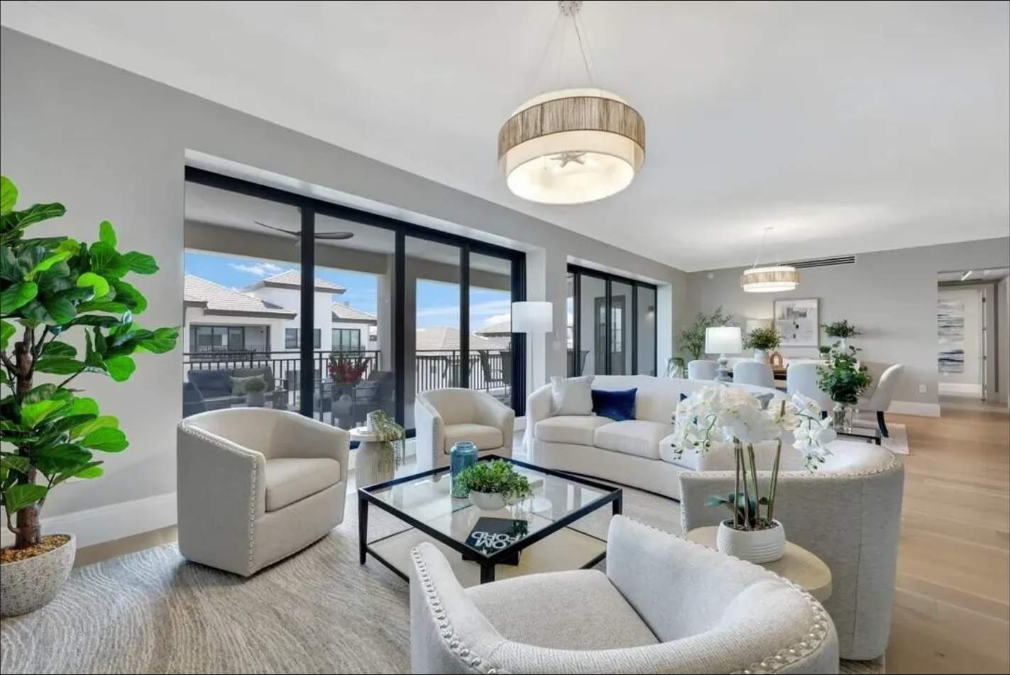 Quattro in Naples Square - Downtown Naples by Naples Home Staging®