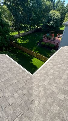 Why Romeoville Gutters Clog and Ice Up
