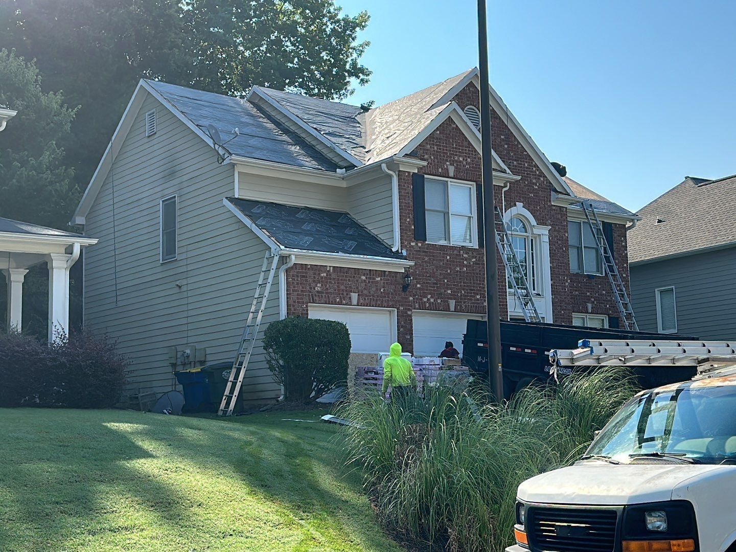 Ownes Corning Duration AR Onyx Black by NBS Roofing, Inc.