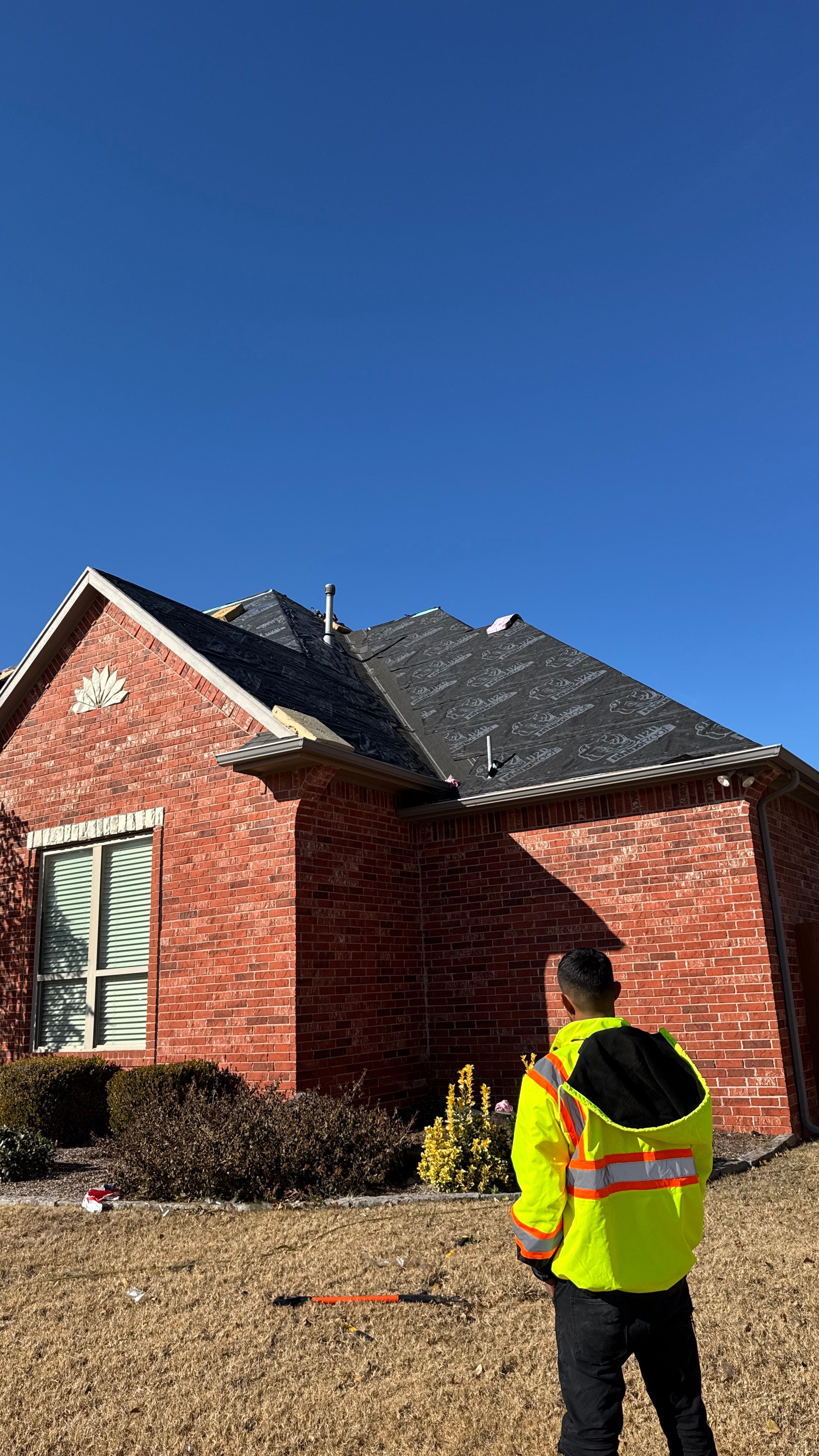 Owens Corning - Estate Gray by Frontline Roofing and Construction