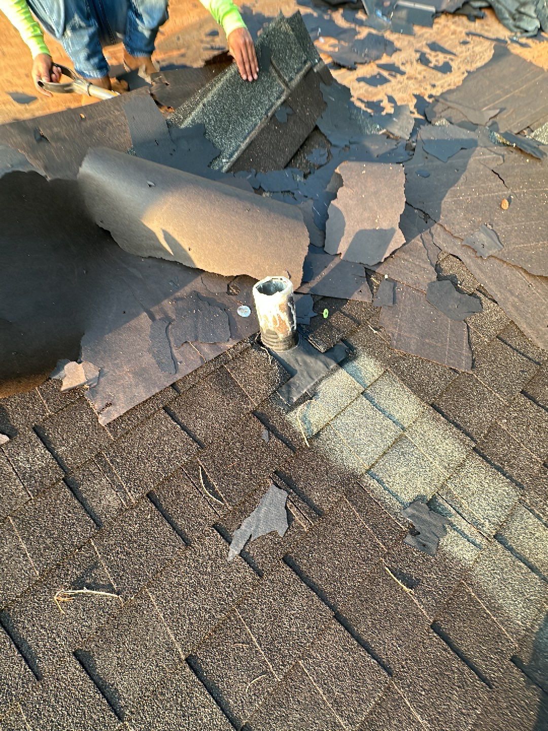 Residential Roofing Installation using Owen's Corning Duration (Lifetime) Shingles by Roof Repair Company