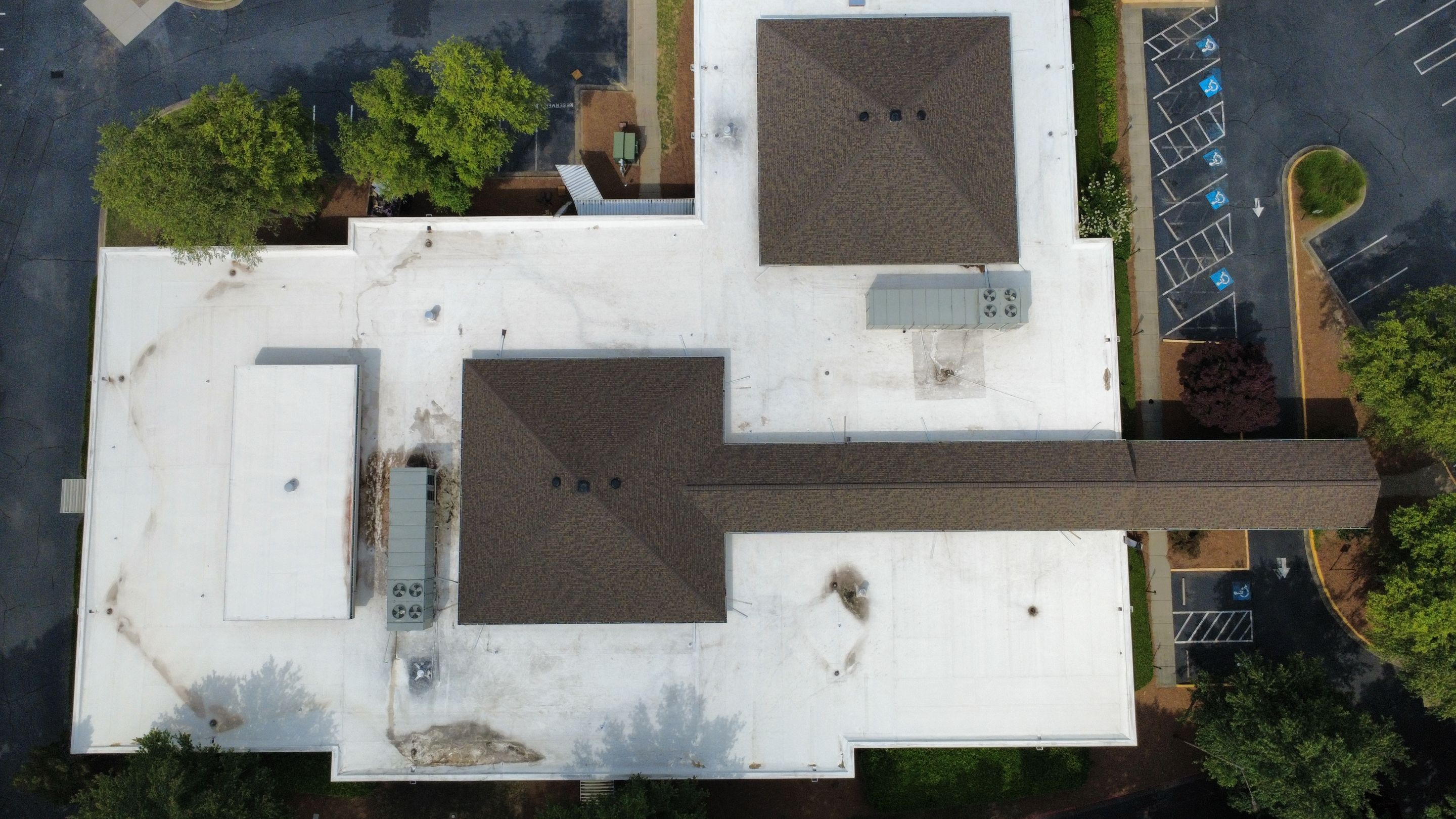 Towne Lake Medical by Arac Roof It Forward